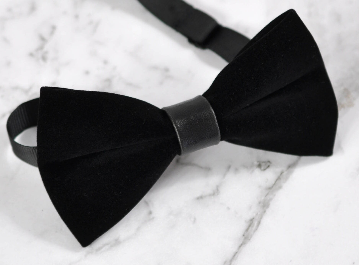 Men Unisex Black Velvet Pretied Bow Tie Bowtie + 35mm Wide Y-Back Black Elastic Suspenders Braces Groome Wedding
