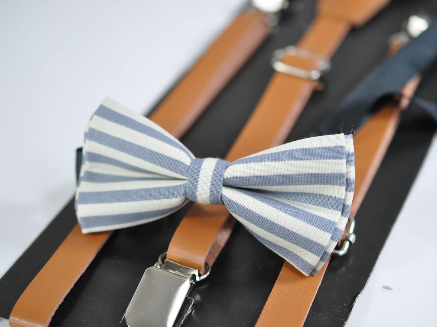 ELEMENTS STRIPE GREY Stripes Pattern Cotton Bow Tie + Tan Brown Faux Leathers Suspenders Braces for Baby infant / Kids Boy / Youth Teenage