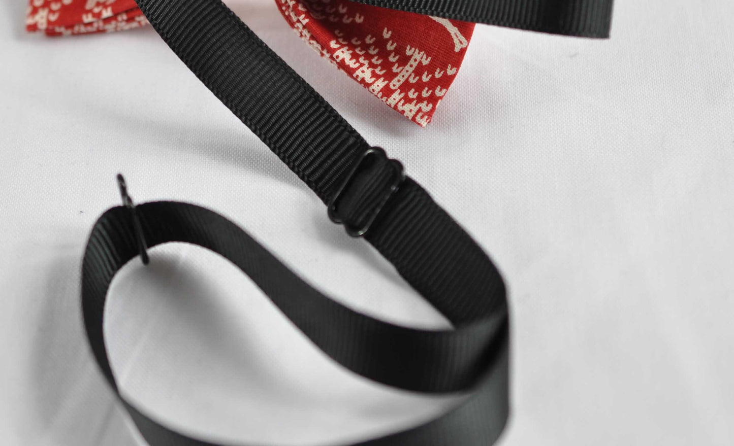 Xmas Christmas Elk Deer Red and Silver 100% Cotton Pretied Bow Tie for Men Adult / Youth Teenage / Boy Kids / Baby Infant Toddler