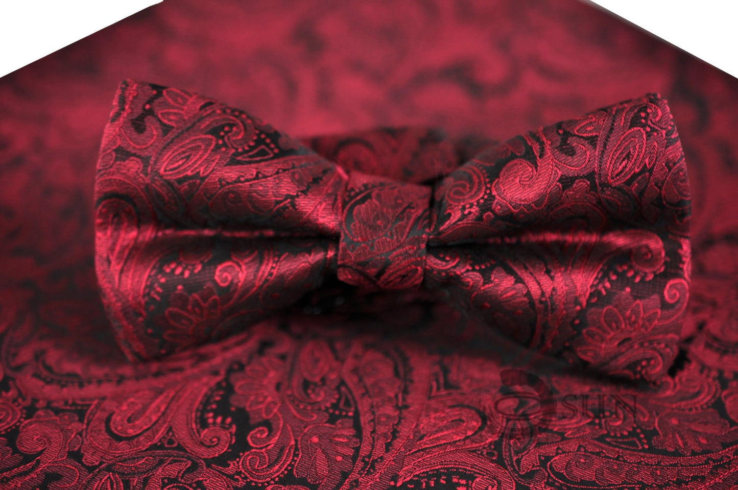 Mens Wine Red Burgundy Yarn-dyed Polyester Silk Paisley Bow Tie and Pocket Square Hanky Handkerchief Wedding Party