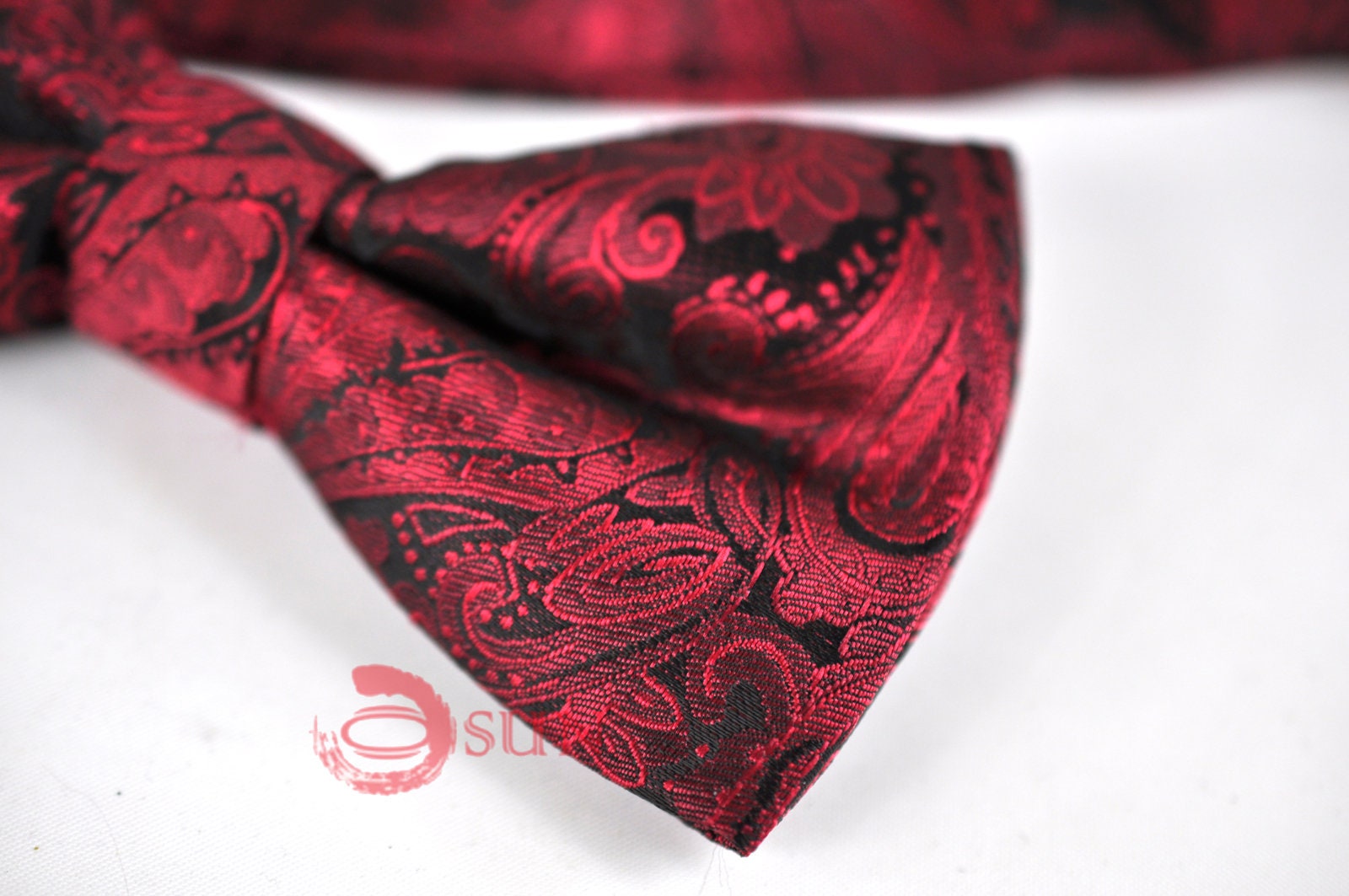 Mens Wine Red Burgundy Yarn-dyed Polyester Silk Paisley Bow Tie and Pocket Square Hanky Handkerchief Wedding Party