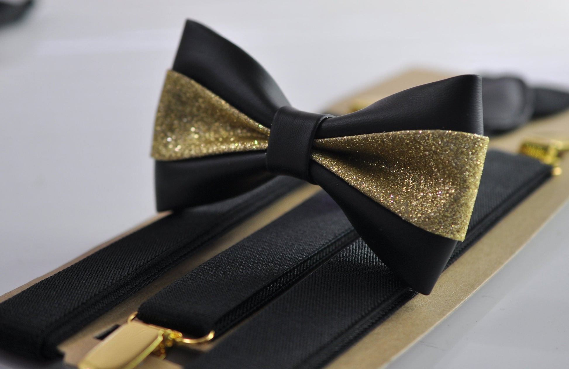 Black Gold Golden Faux Leather Shining Bow tie + BLACK Elastic Suspenders Braces Men / Youth / Kids Boy /Toddler Baby Infant