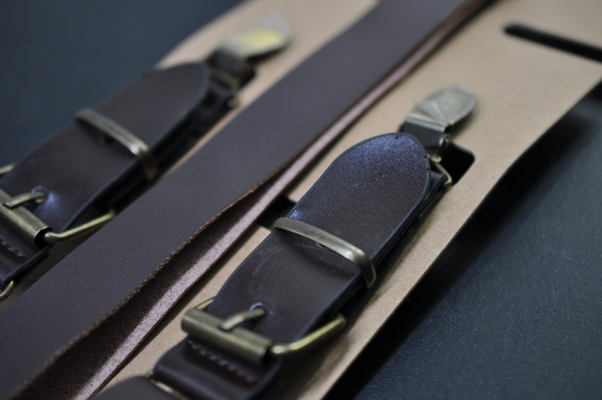 Men Adult 25mm Wide Y-back Dark Brown Faux Leather Adjustable Design Suspenders Braces Bronze Quality Clips