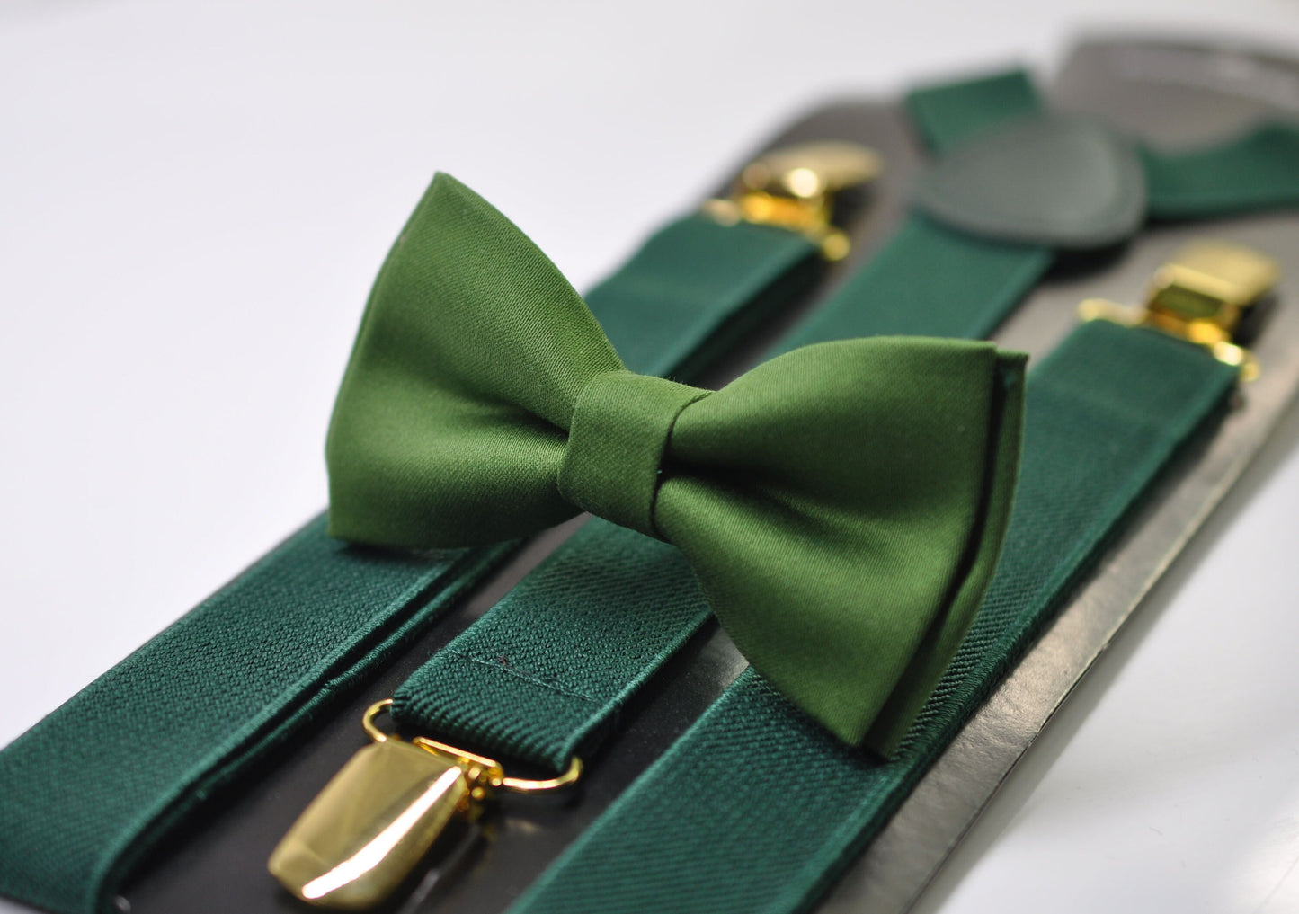 Cactus Green Olive Green Bow tie Bowtie + Emerald Green Elastic Suspenders Braces for Men / Youth Teenage/ Boys Kids / Baby Infant Toddler