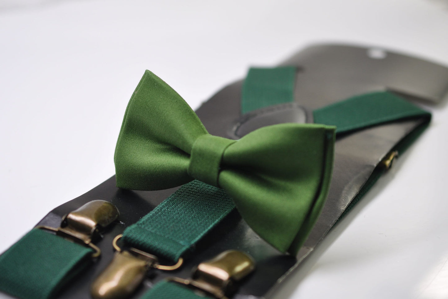 Cactus Green Olive Green Bow tie Bowtie + EMERALD GREEN Elastic Suspenders Braces for Men / Youth Teenage/ Boys Kids / Baby Infant Toddler