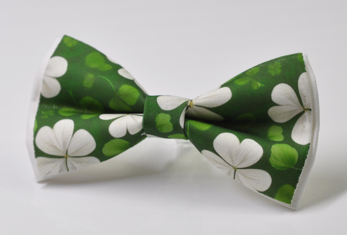Happy St Patrick’s Day Green Clover Three-leaf Clovers Bow tie + GREEN Suspenders Braces for Men / Youth / Boy Kids / Baby Infant Toddler