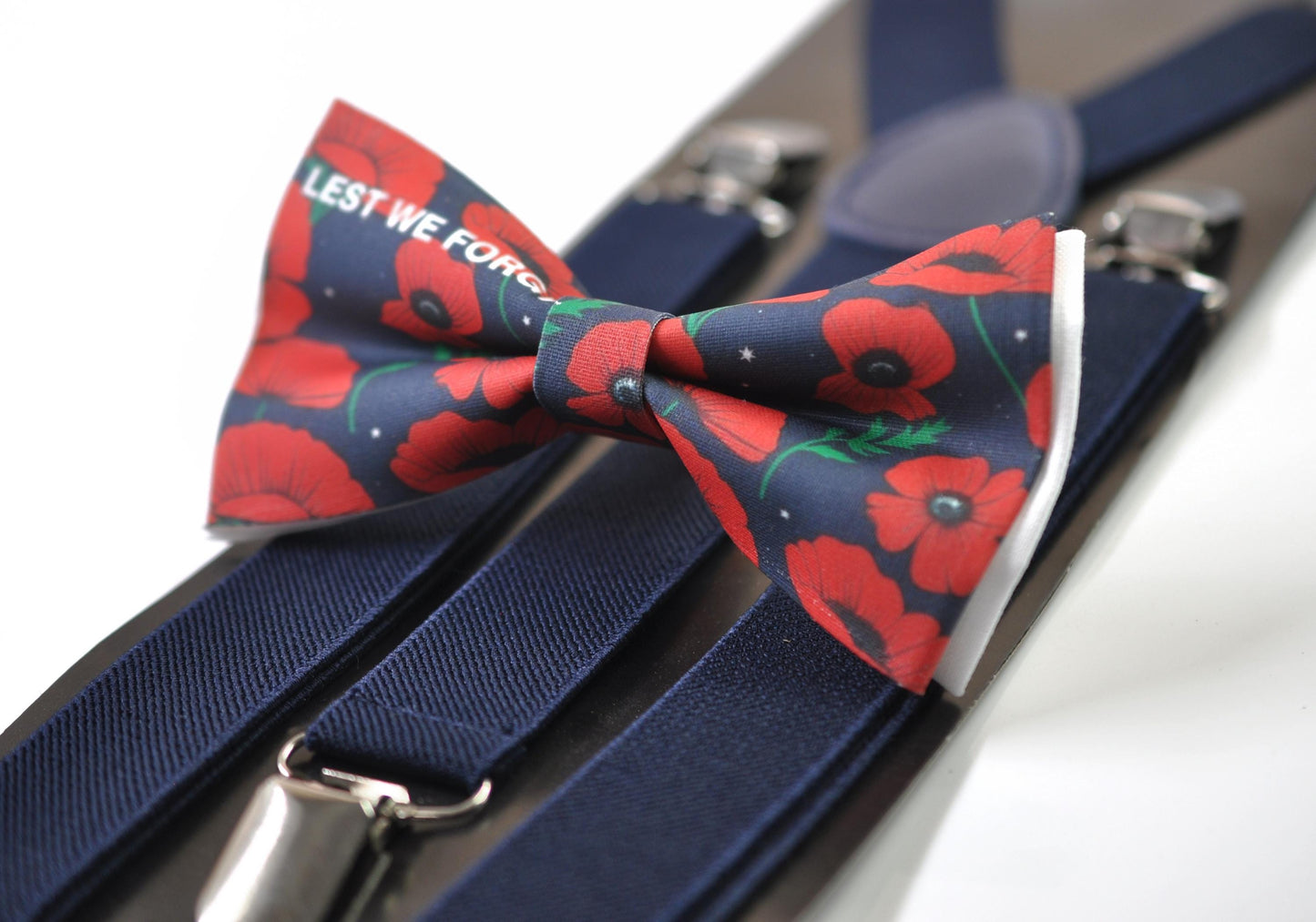 Anzac Day LEST WE FORGET Poppy Cotton Bow tie + Navy Blue Elastic Suspenders Braces for Men / Youth Teenage / Boy Kids / Baby Infant Todler