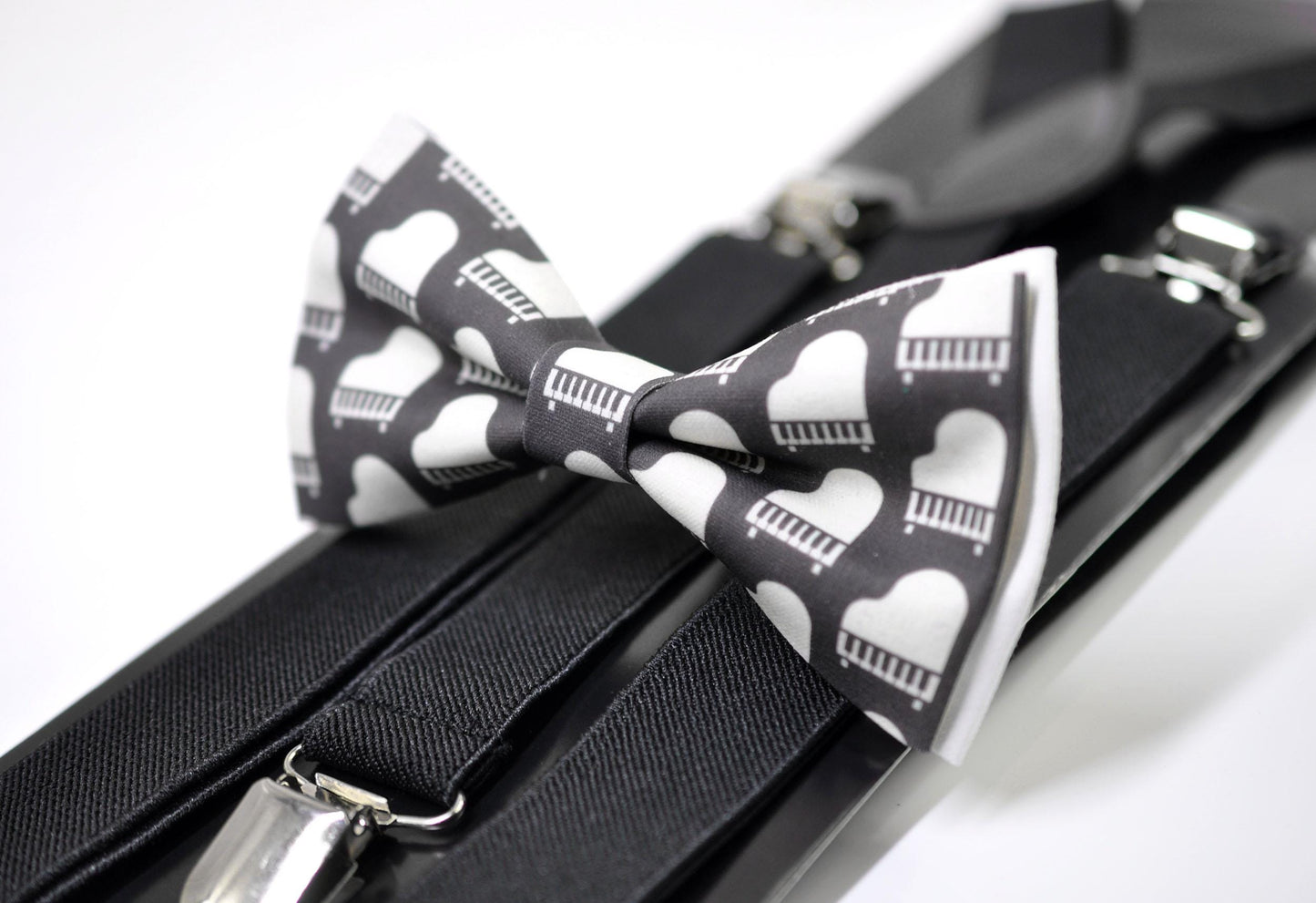 Black White Cotton Music Piano Keyboard Bow Tie + Black Elastic Suspenders Braces for Men / Youth Teenage / Boy Kids / Baby Infant Toddler