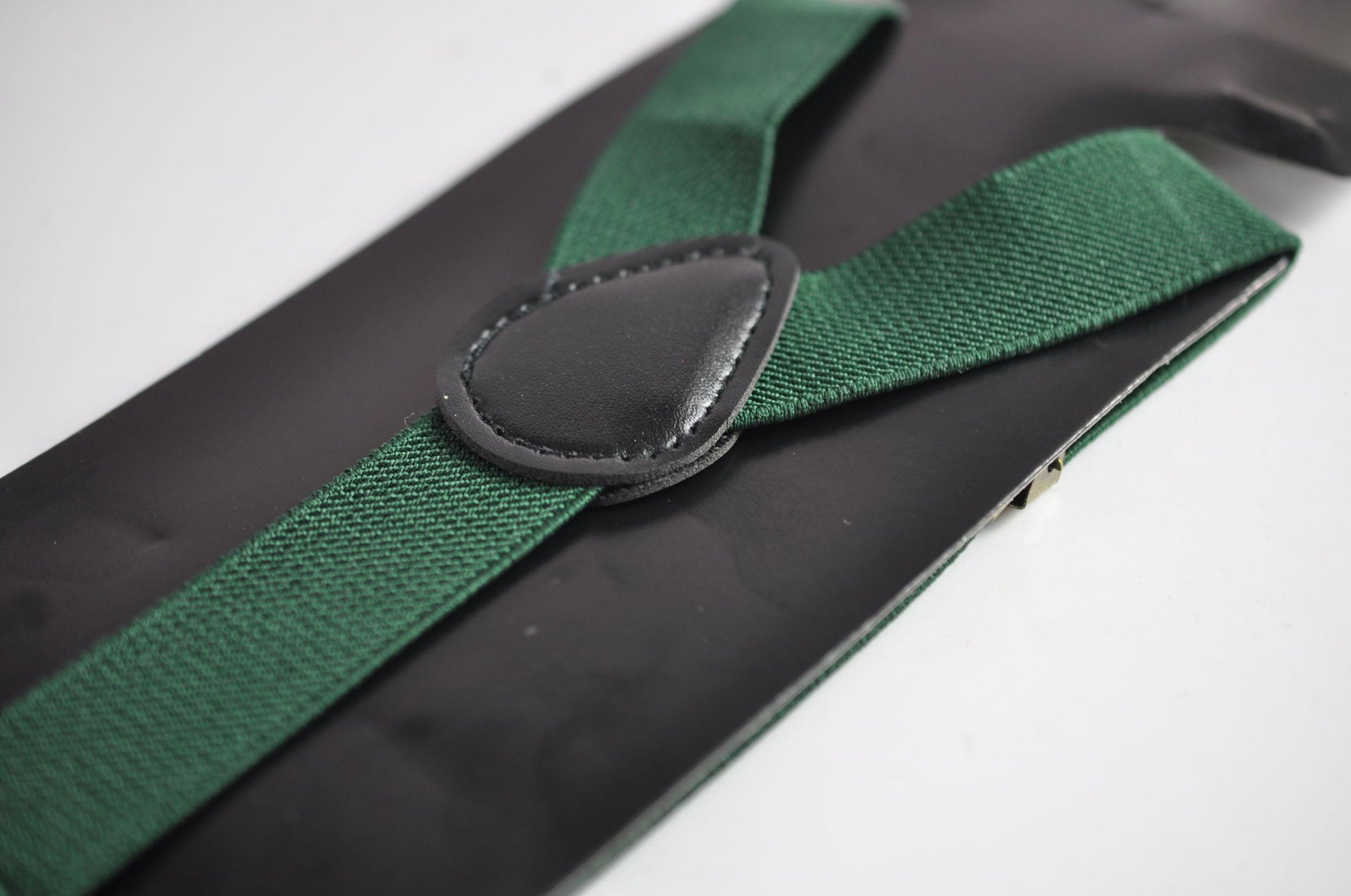 Happy St Patrick’s Day Green Clover Three-leaf Clovers Bow tie + GREEN Suspenders Braces for Men / Youth / Boy Kids / Baby Infant Toddler