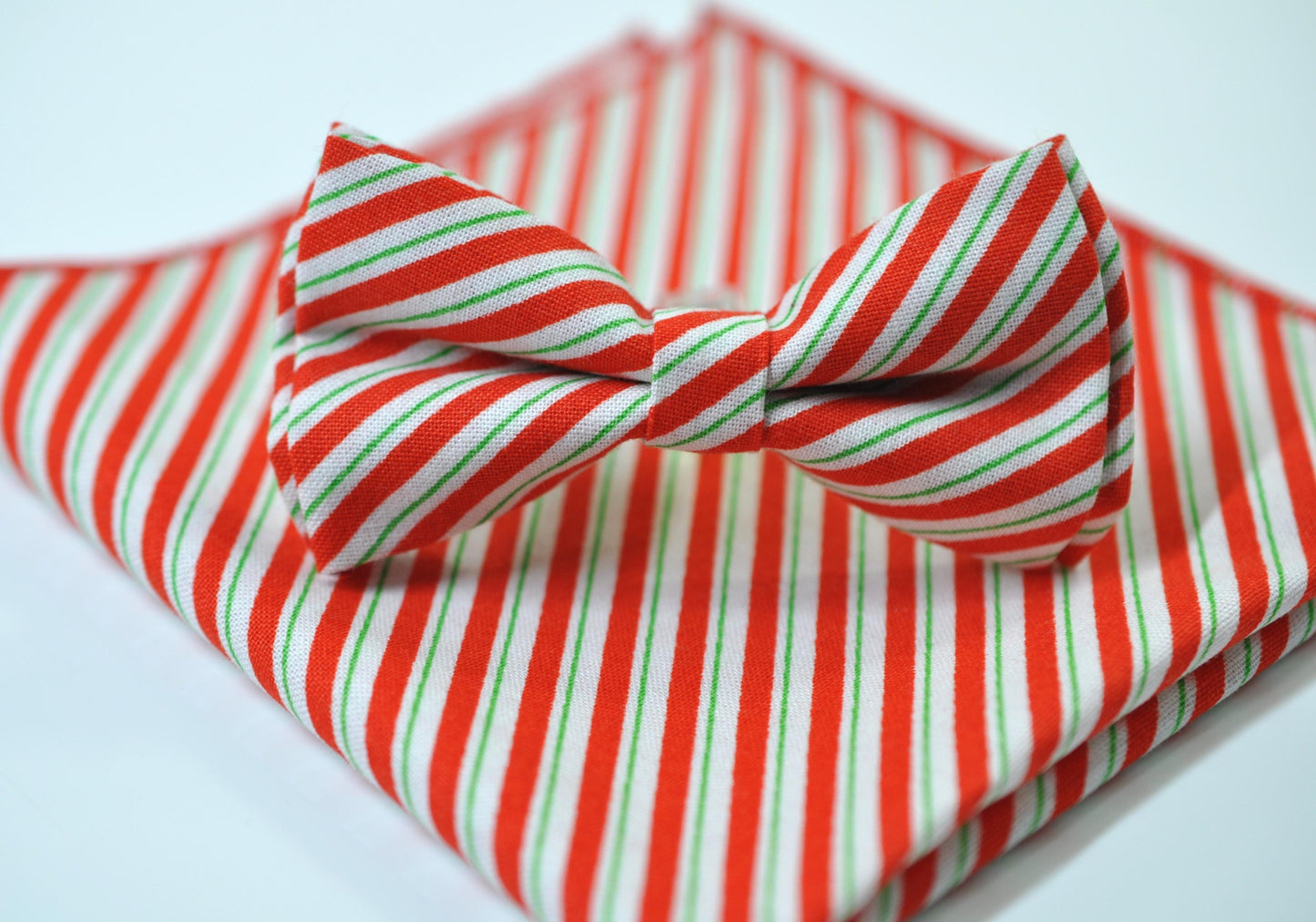 Red White Green Candy Stripes Christmas Xmas Bow tie Bowtie Pocket Squares for Baby Infant Toddler / Boy Kids / Youth Teenage / Men Adult