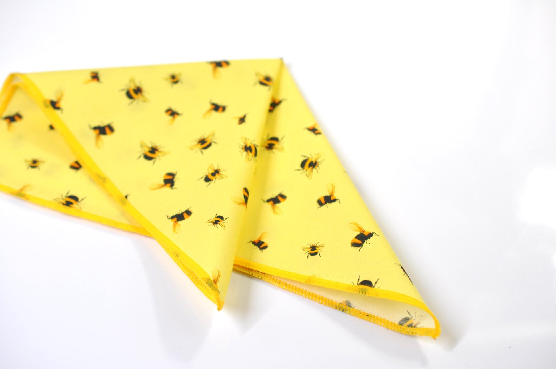 YELLOW BEES Bee Pattern Cotton Bow tie Bowtie + matched pocket Square Hanky Handkerchief Wedding for Men / Youth / Boys Kids / Baby Infant