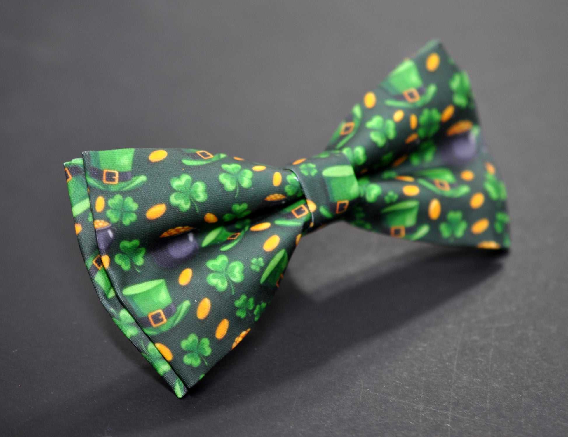 Happy St Patrick’s Day Green Clover Clovers Green Shamrock Leprechaun Hat Coins Bow tie Bowtie for Men /Youth/ Boy Kids /Toddler Baby Infant