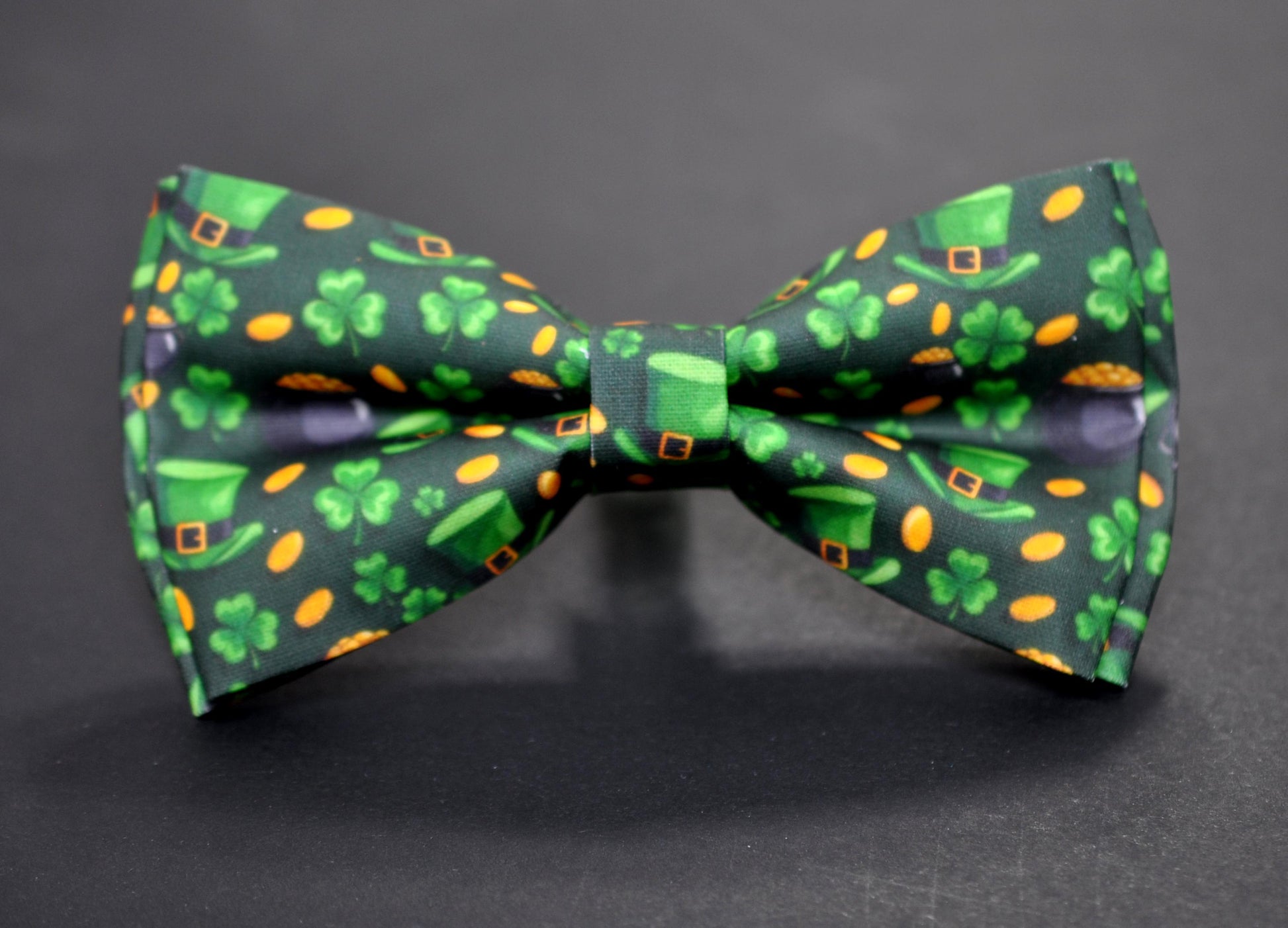 Happy St Patrick’s Day Green Clover Clovers Green Shamrock Leprechaun Hat Coins Bow tie Bowtie for Men /Youth/ Boy Kids /Toddler Baby Infant