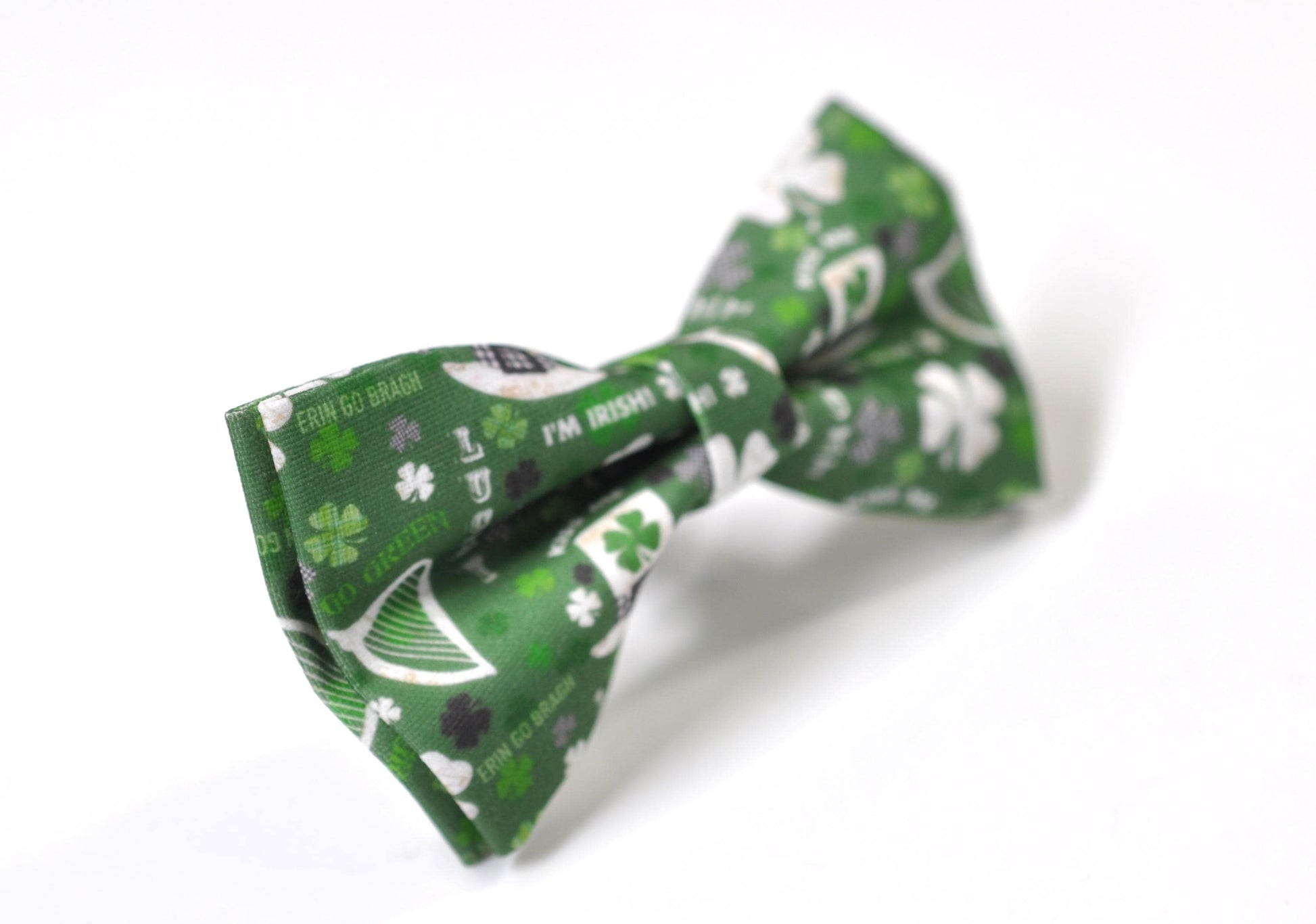 Happy St Patrick’s Day Green Kiss Irish Shamrocks Clovers Bow tie + Beer Mugs Suspenders Braces Men /Youth/ Boy Kids / Baby Infant Toddler