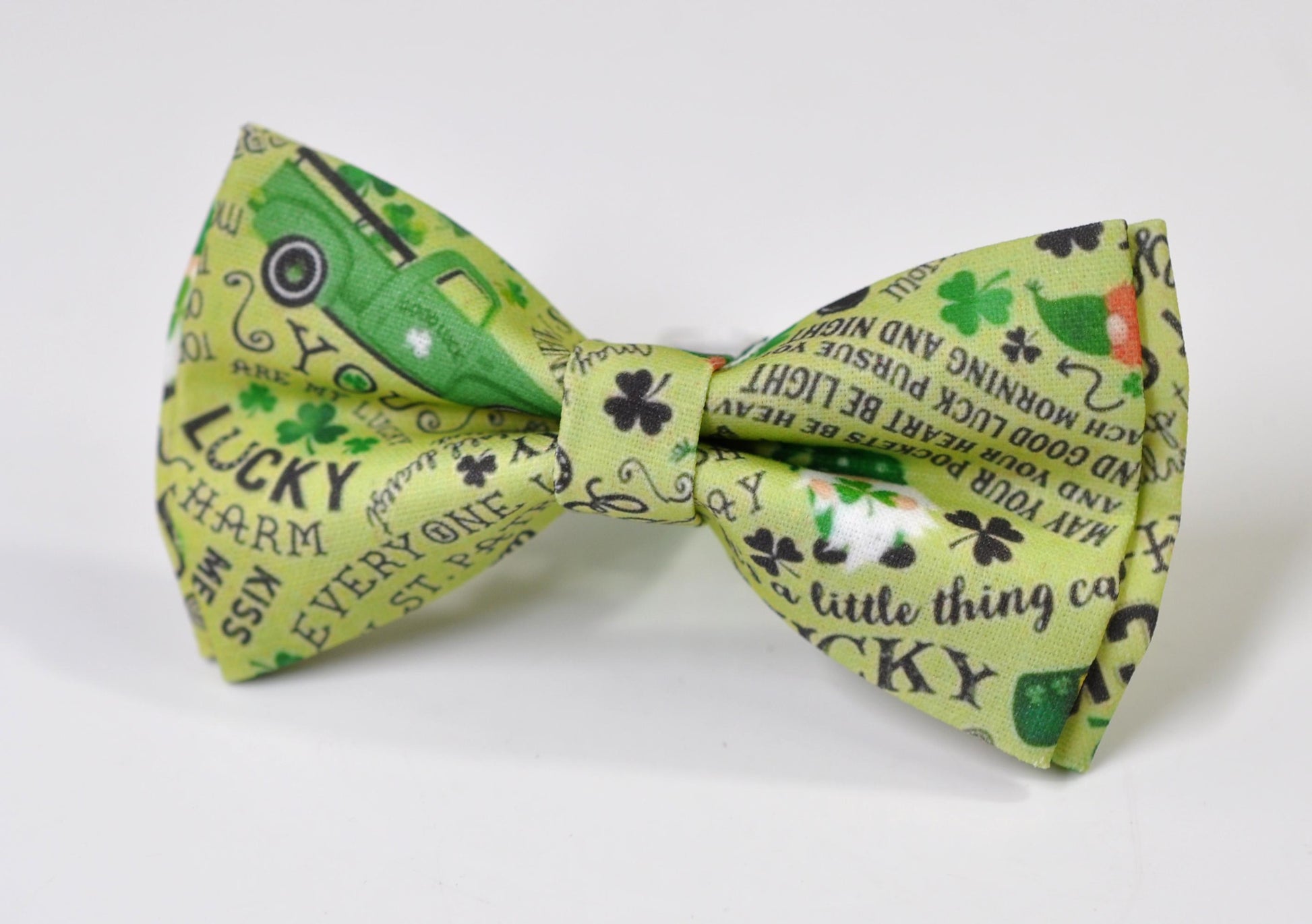 Happy St Patrick’s Day Leprechaun Shamrock Lucky Clovers Bow tie + Beer Mugs Suspenders Braces Men /Youth/ Boy Kids / Baby Infant Toddler