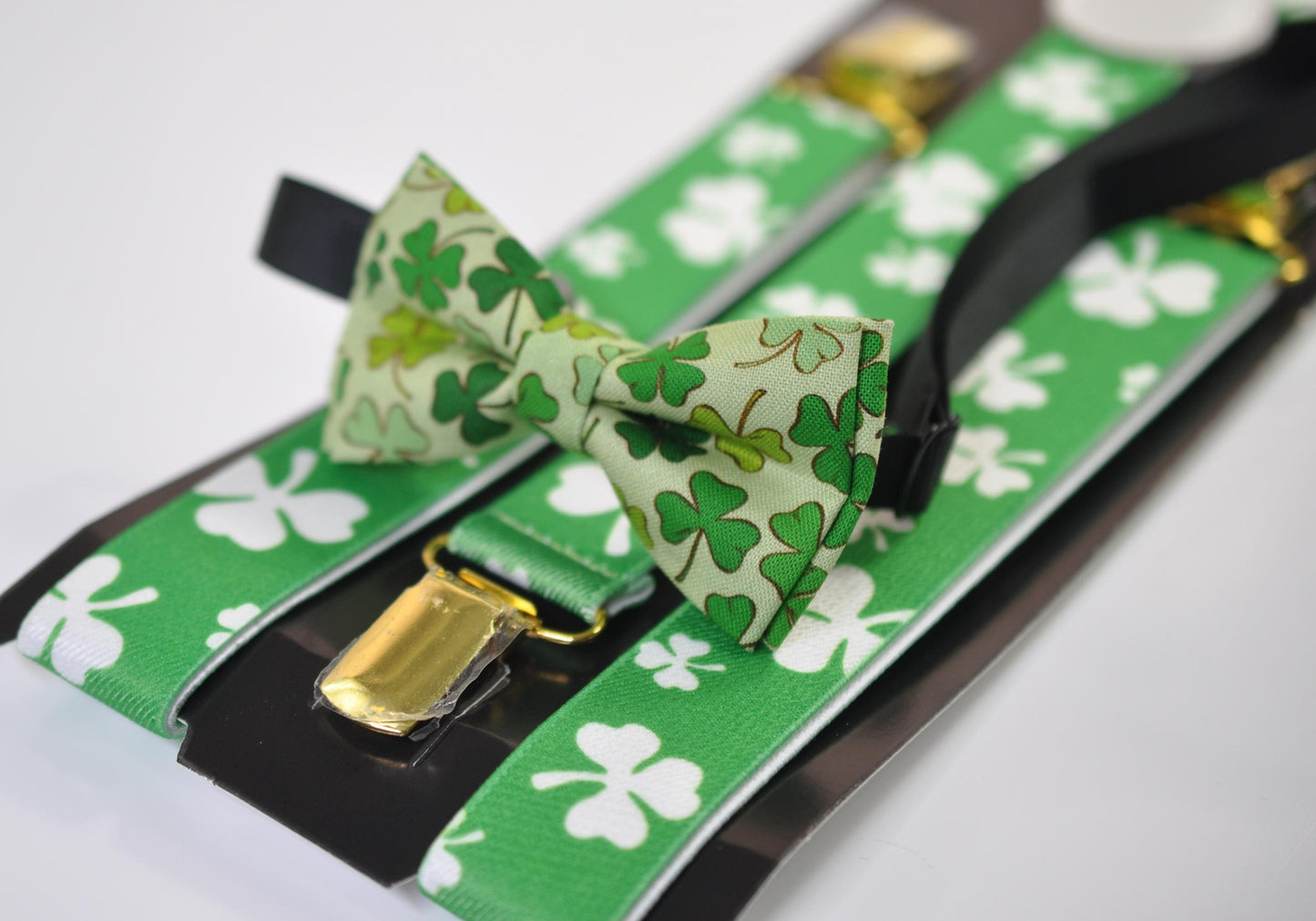 Happy St Patrick’s Day Green Clover Four-leaf Clovers Bow tie + Green White Suspenders Braces Men /Youth/ Boy Kids / Baby Infant Toddler