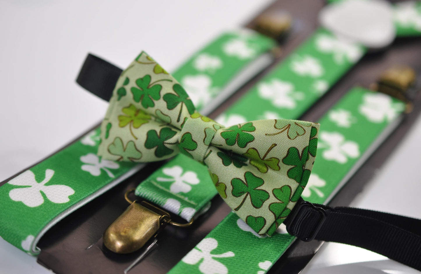 Happy St Patrick’s Day Green Clover Four-leaf Clovers Bow tie + Green White Suspenders Braces Men /Youth/ Boy Kids / Baby Infant Toddler