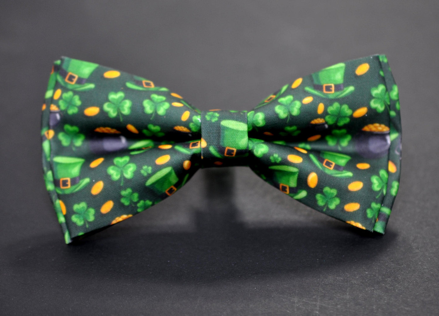 Happy St Patrick’s Day Green Clover Four-leaf Clovers Bow tie + Black Suspenders Braces for Men / Youth / Boy Kids / Baby Infant Toddler