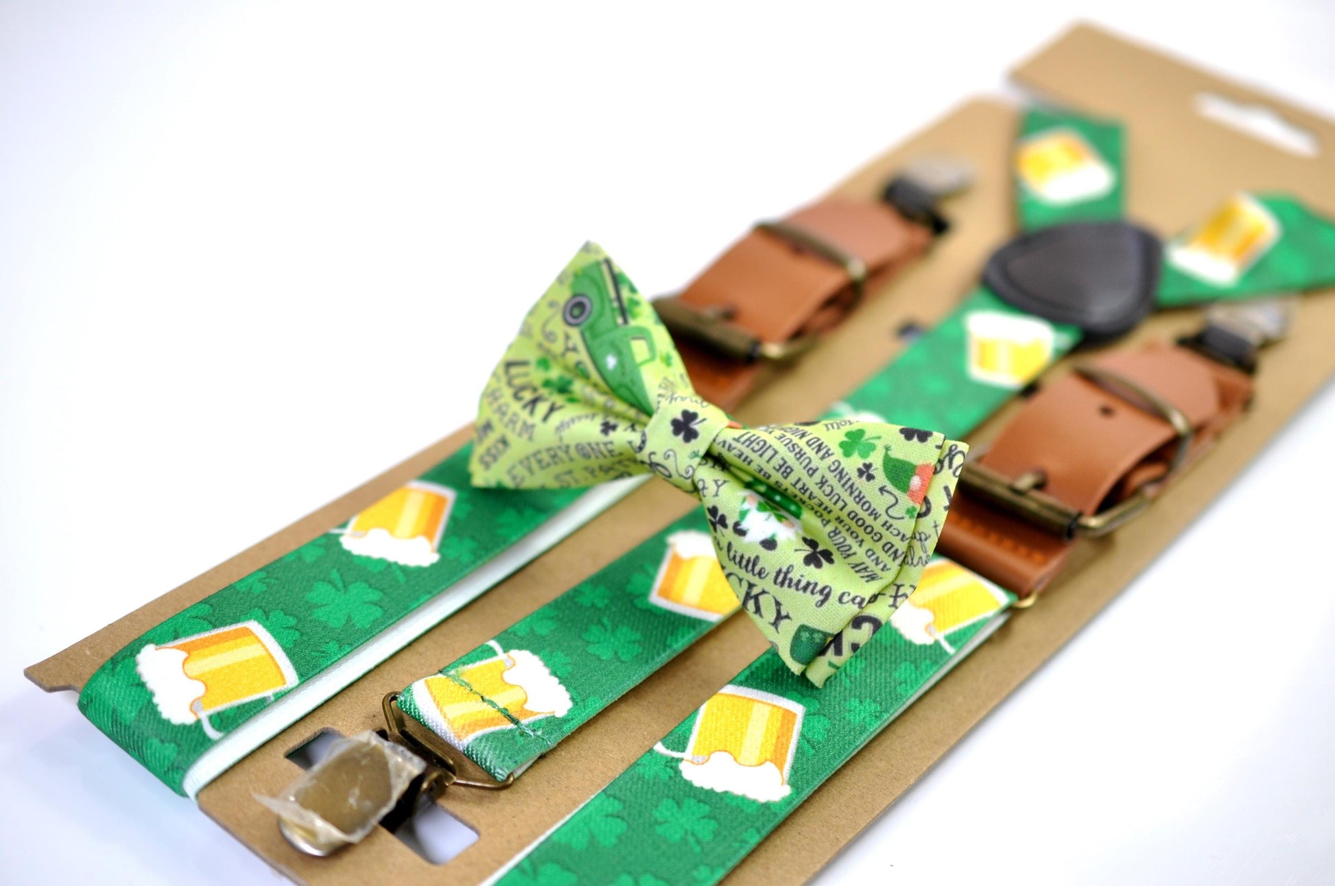 Happy St Patrick’s Day Leprechaun Shamrock Lucky Clovers Bow tie + Beer Mugs Suspenders Braces Men /Youth/ Boy Kids / Baby Infant Toddler