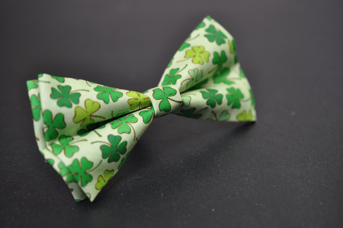 Happy St Patrick’s Day Green Clover Four-leaf Clovers Bow tie + Beer Mugs Suspenders Braces Men /Youth/ Boy Kids / Baby Infant Toddler