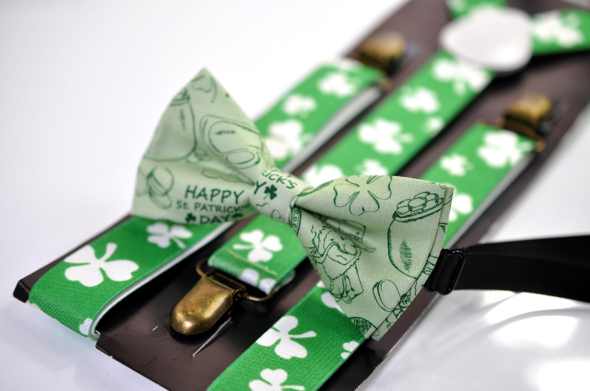 Happy St Patrick’s Day Green Clover Four-leaf Clovers Bow tie + Green White Suspenders Braces Men /Youth/ Boy Kids / Baby Infant Toddler