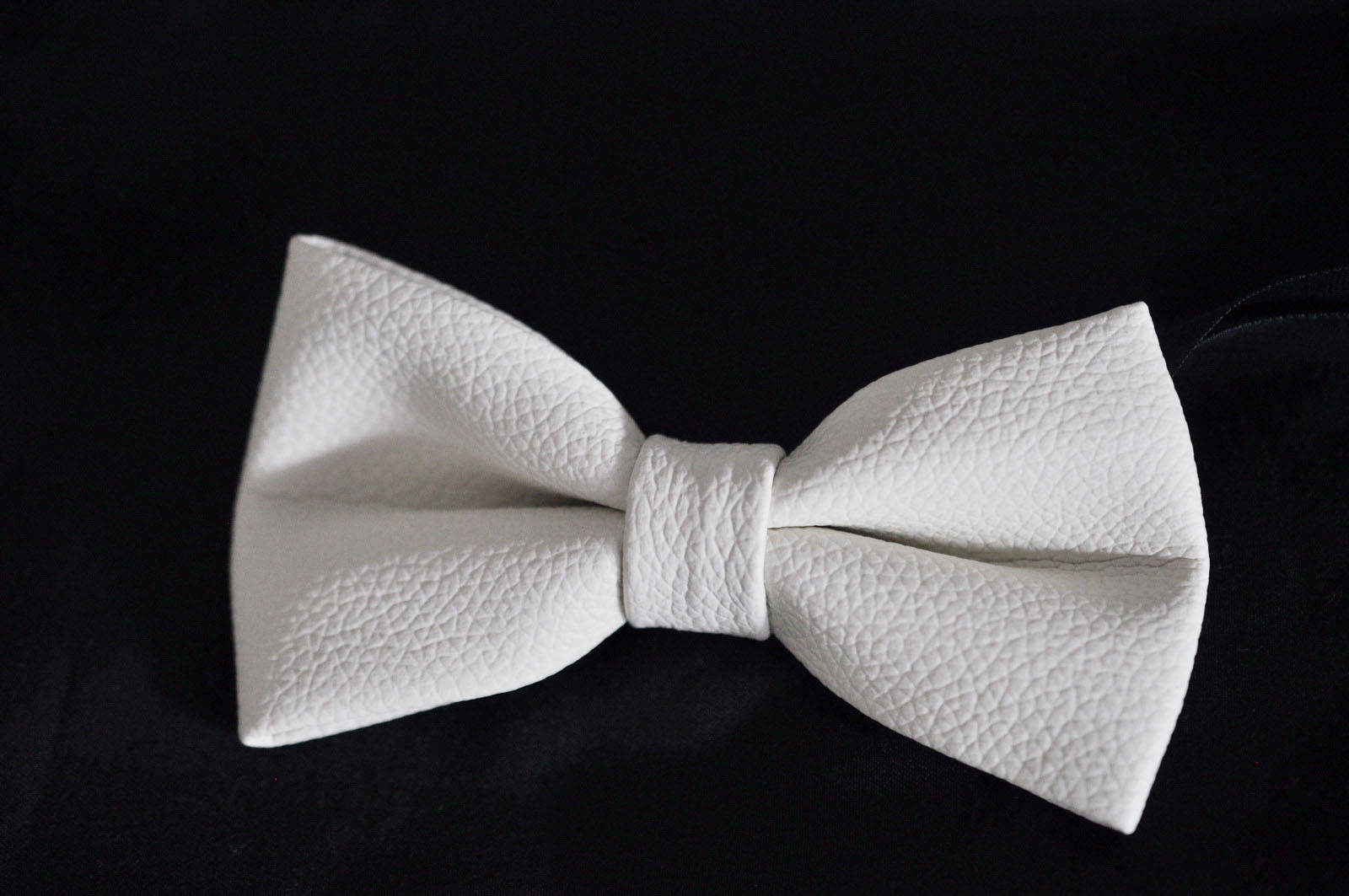 New Men PVC Solid Faux White Matt Faux Leather Bow Tie Bowtie Wedding Party