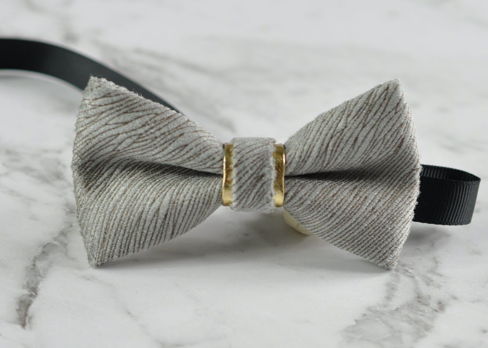 Baby Infant Kids Boy SILVER GREY Embossed Velvet Bowtie Bow Tie 1 to 6 Years Old Wedding Party