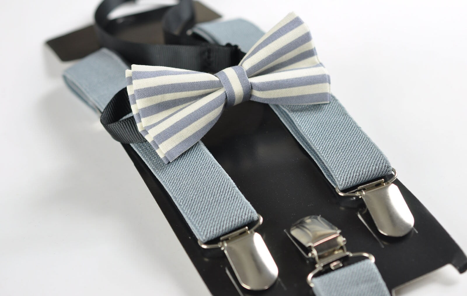 Boy Kids Page Boy ELEMENTS STRIPE GREY Stripes Pattern Cotton Bow Tie + Grey Solid Suspenders Braces Set Fits 1-6 Years Old Wedding Party