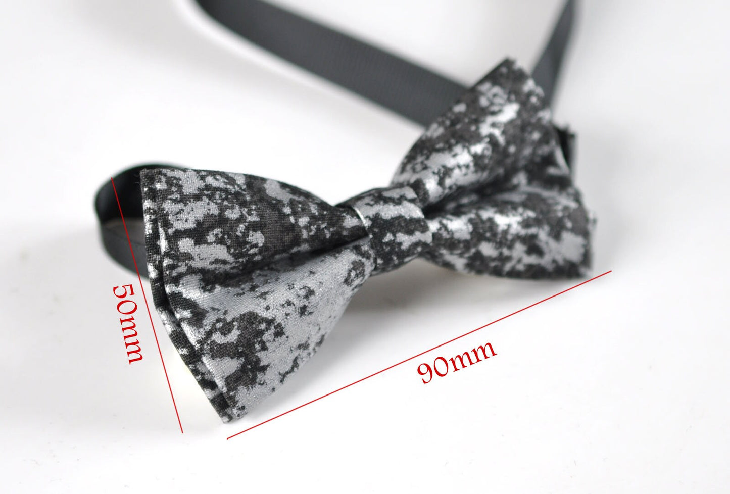 Boy Kids Page Boy Black Metallic Texture Crackle Pattern Cotton Bow Tie + Black Solid Suspenders Braces Set Fits 1-6 Years Old Wedding Party