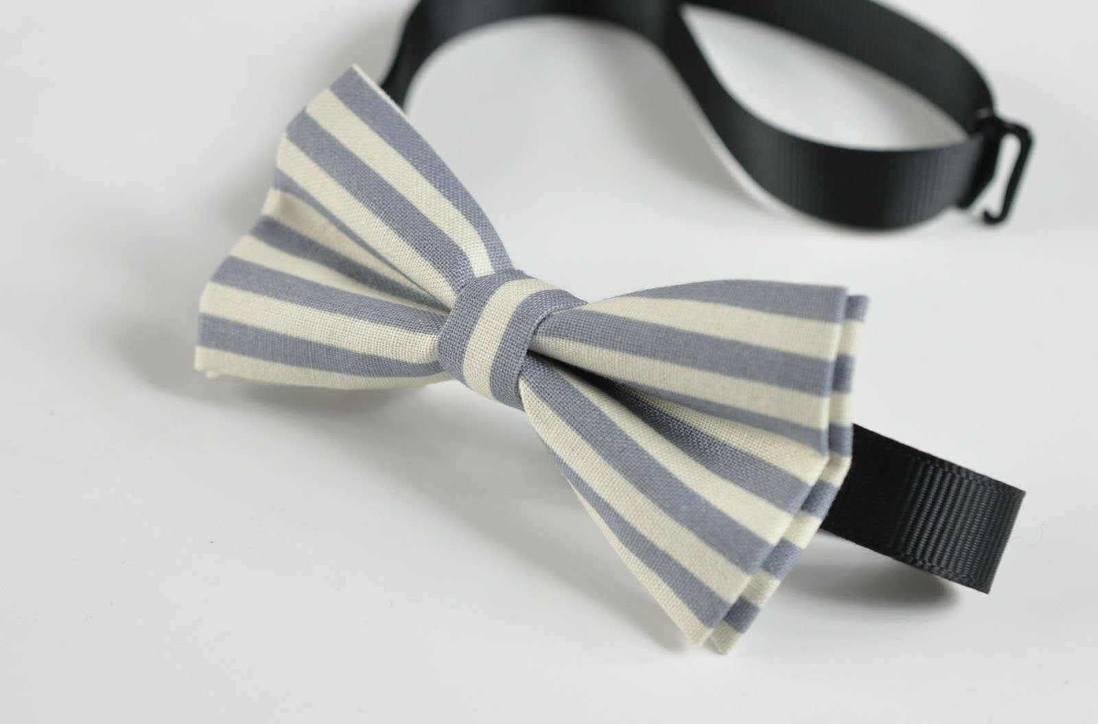 Boy Kids Page Boy ELEMENTS STRIPE GREY Stripes Pattern Cotton Bow Tie + Grey Solid Suspenders Braces Set Fits 1-6 Years Old Wedding Party