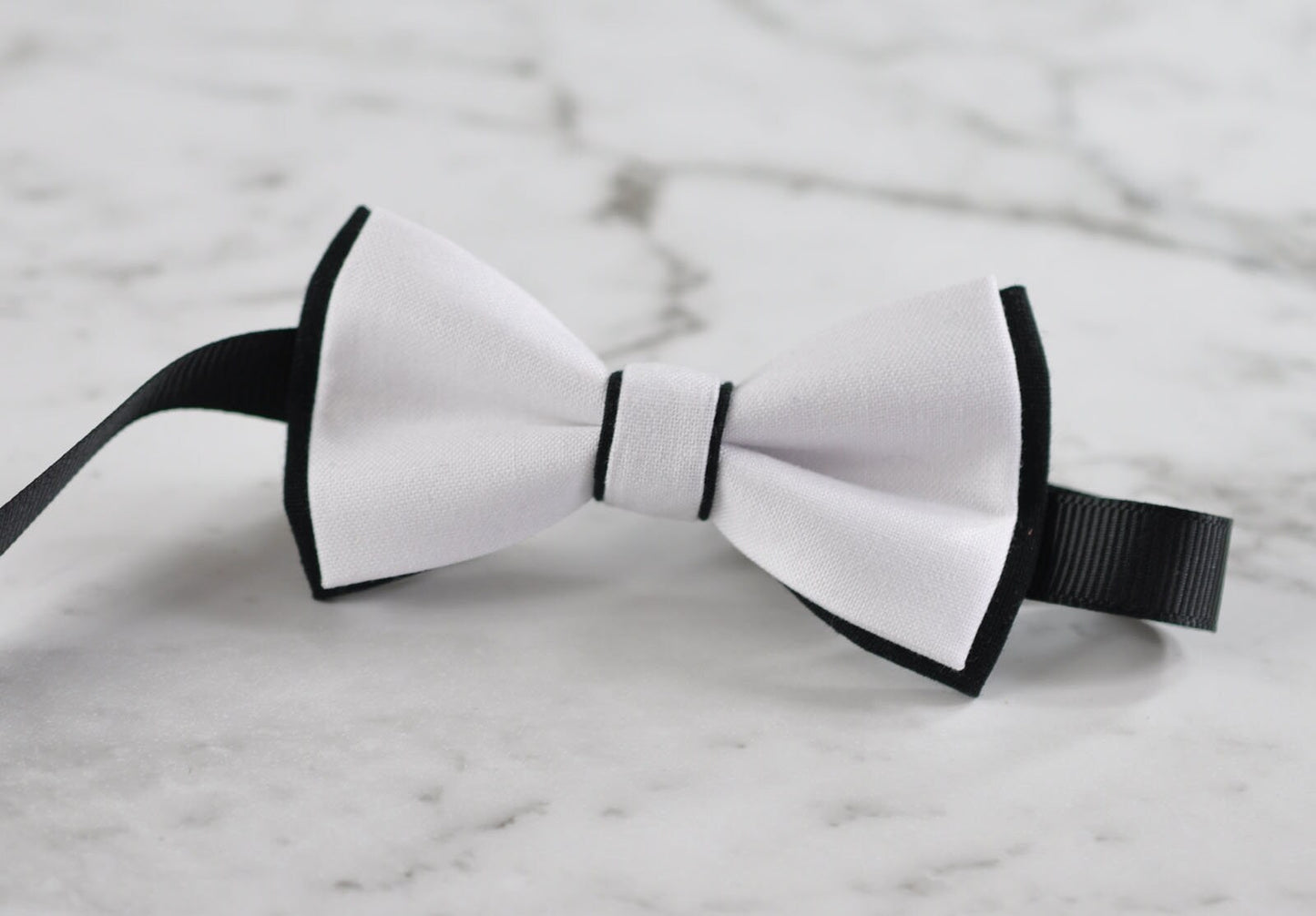 Men 100% Cotton White and Black Pretied Bow Tie Bowtie + 35mm Wide Y-Back White Elastic Suspenders Braces Groome Wedding