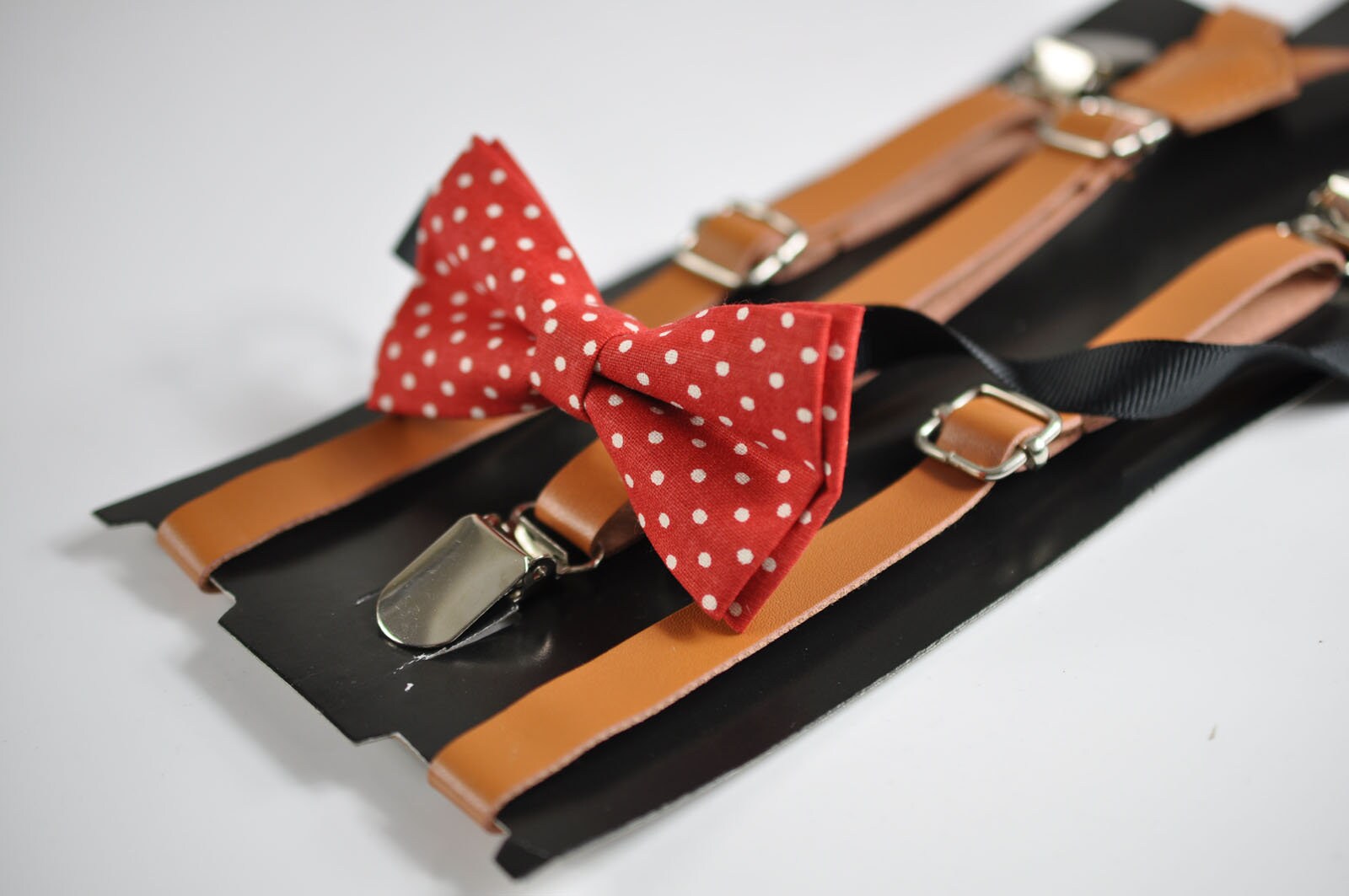Boy Baby Kids Page Boy Toddler Red White Dots Pattern Bow Tie + Tan Light Brown Faux Leather Suspenders Braces Sets Fits 1-6 Years Old