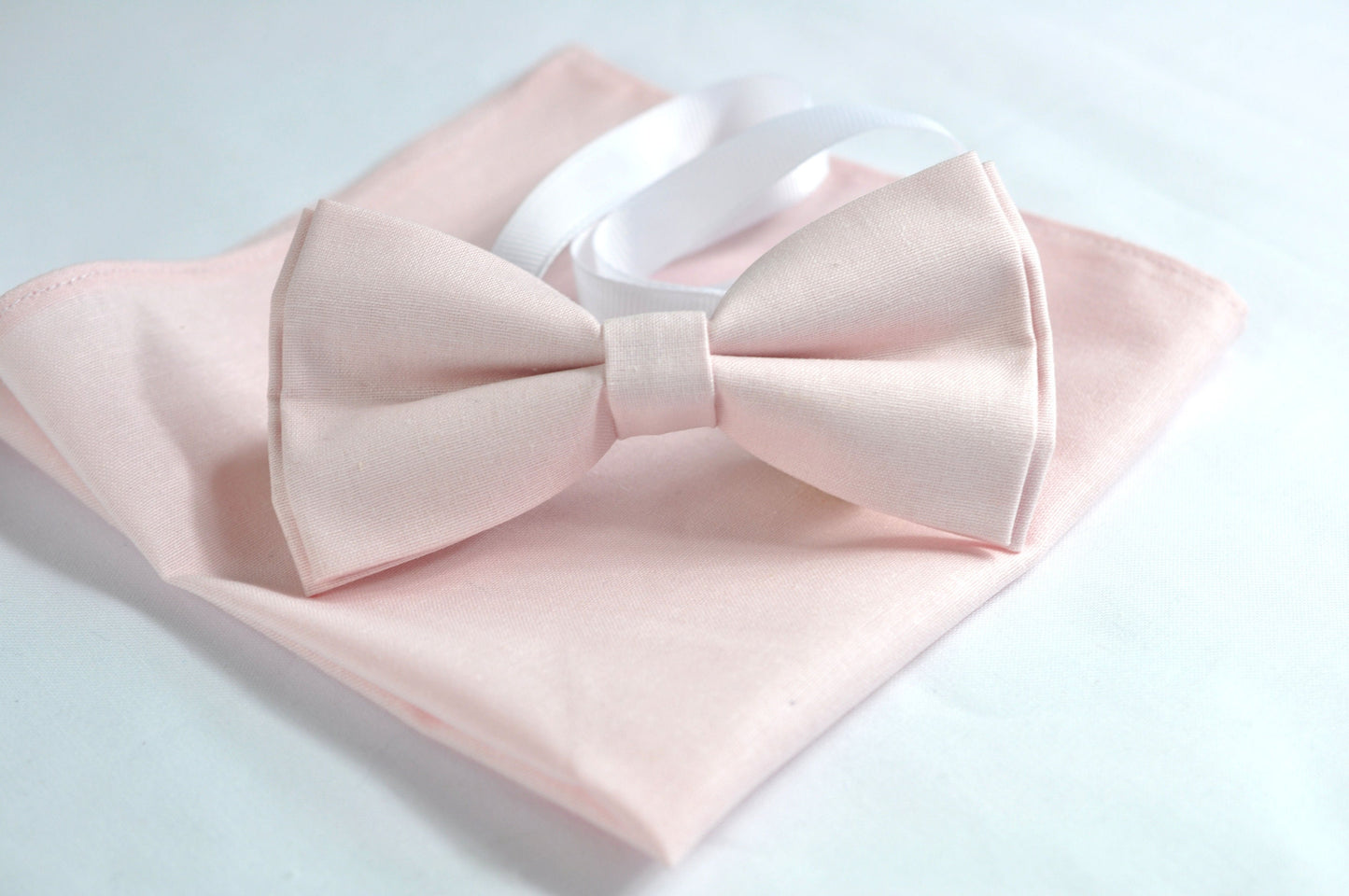 Mens Baby Pink 100% Cotton Hand Made Pretied Bow tie and Matched Pocket Squares Hanky Handkerchief for Wedding or Party