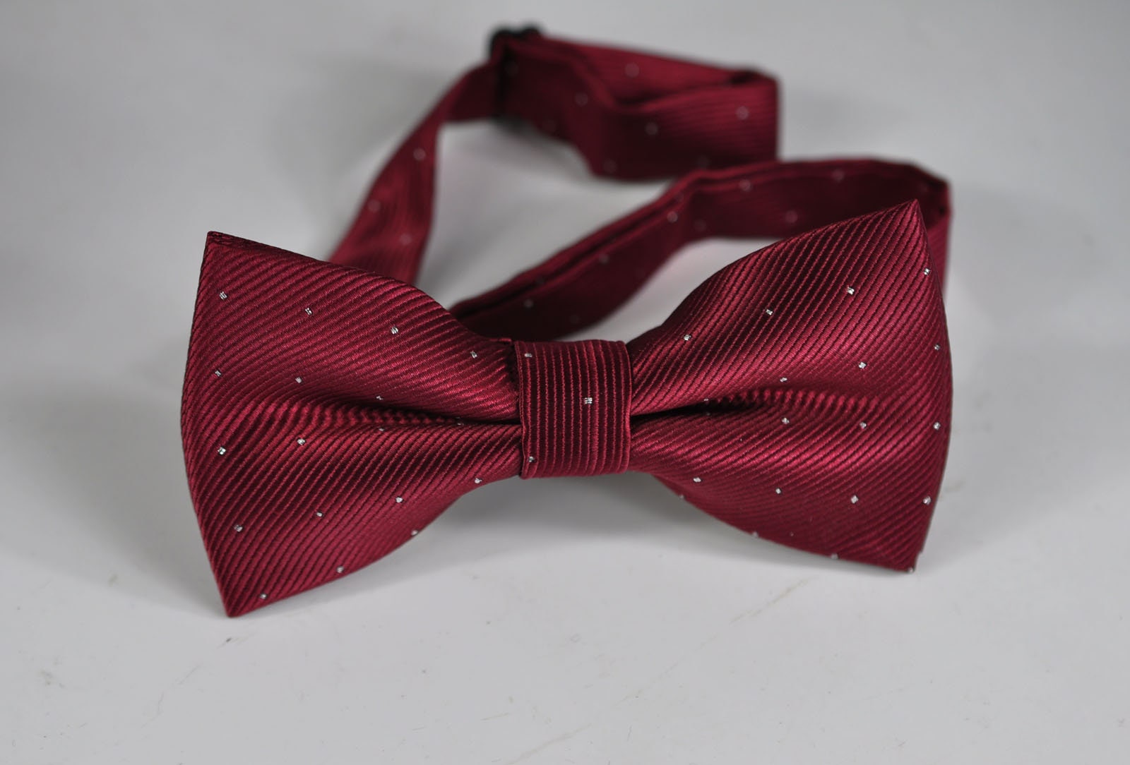 Mens Wine Red Burgundy Dark Red Yarn-dyed Polyester Silk Bow Tie and Pocket Square Hanky Handkerchief Dots Pattern for Wedding Party