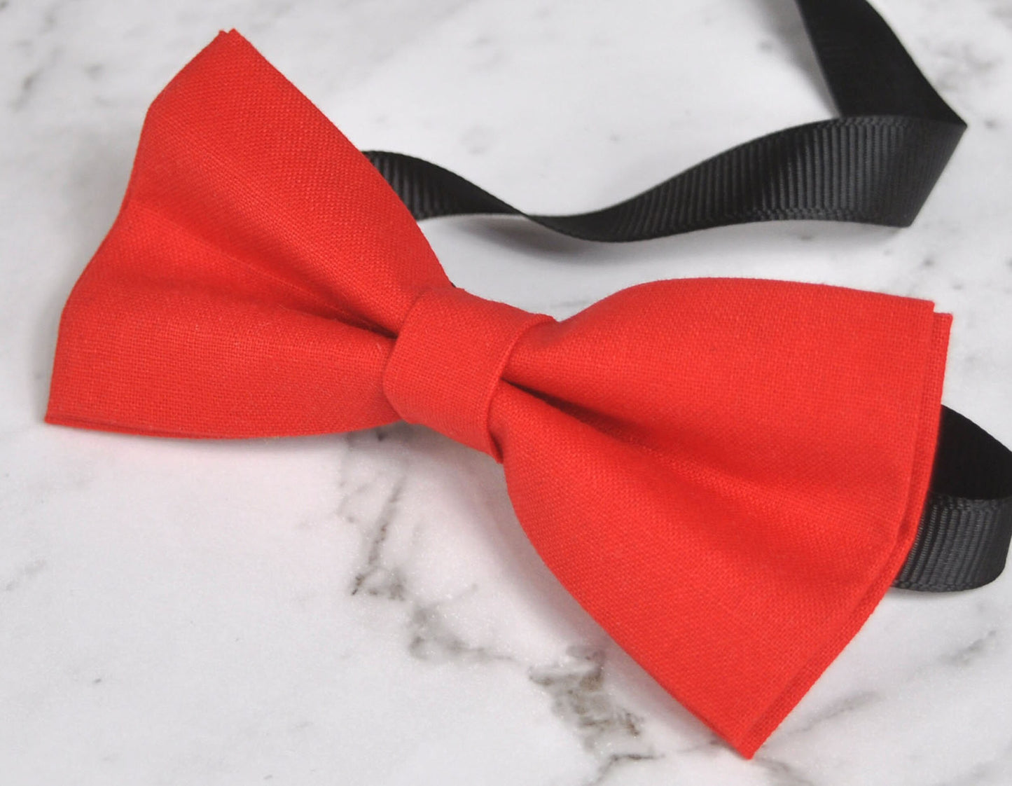 Men Cotton pretied Red Bow tie + 15mm wide X-back 4 clips Red Elastic Suspenders Braces Fits height 110-190cm