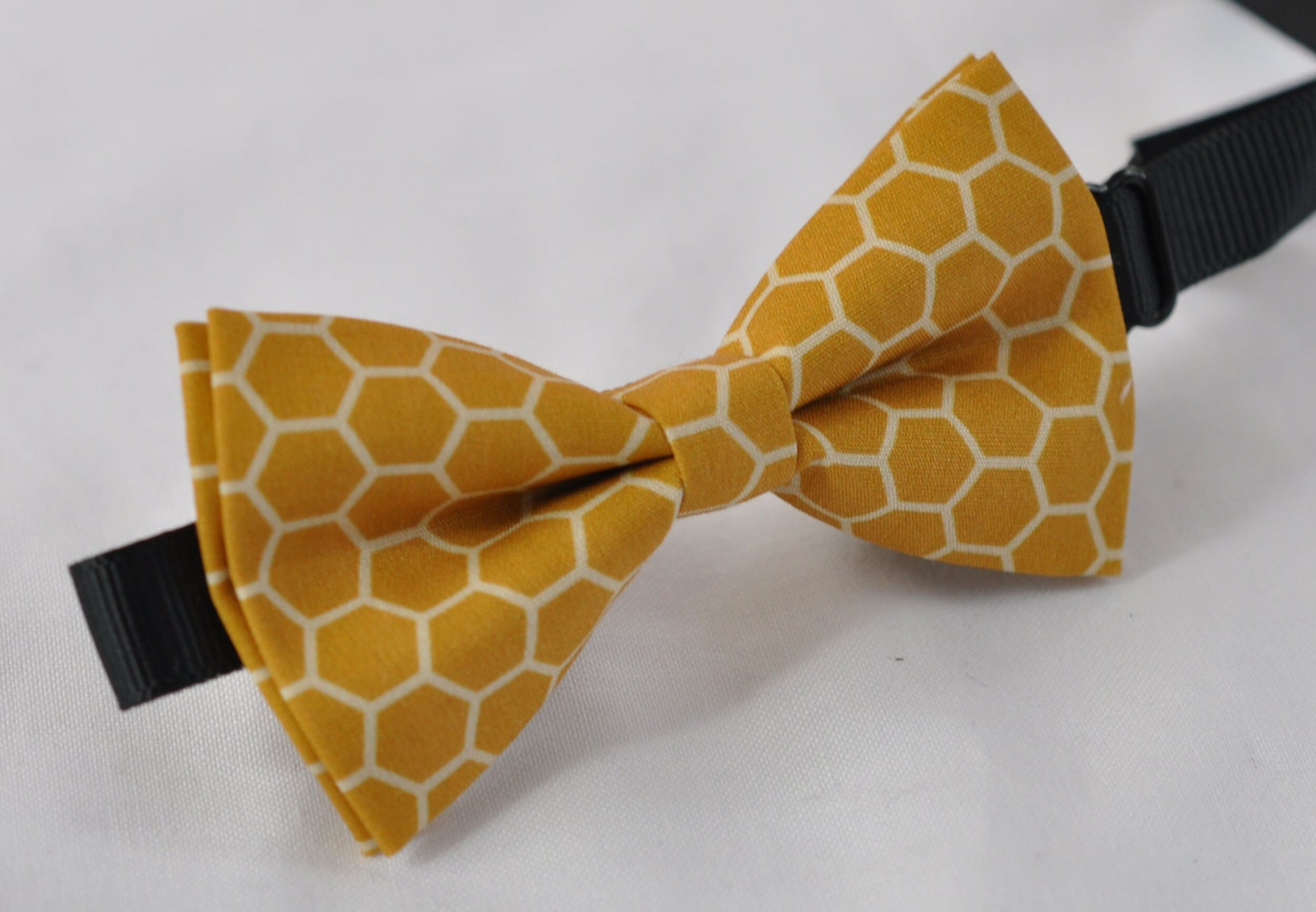 Yellow Bees Honeycomb Honey Comb Print Cotton Bow tie + White Elastic Suspenders Braces for Baby infant / Boy Kids / Youth Teenage / Men