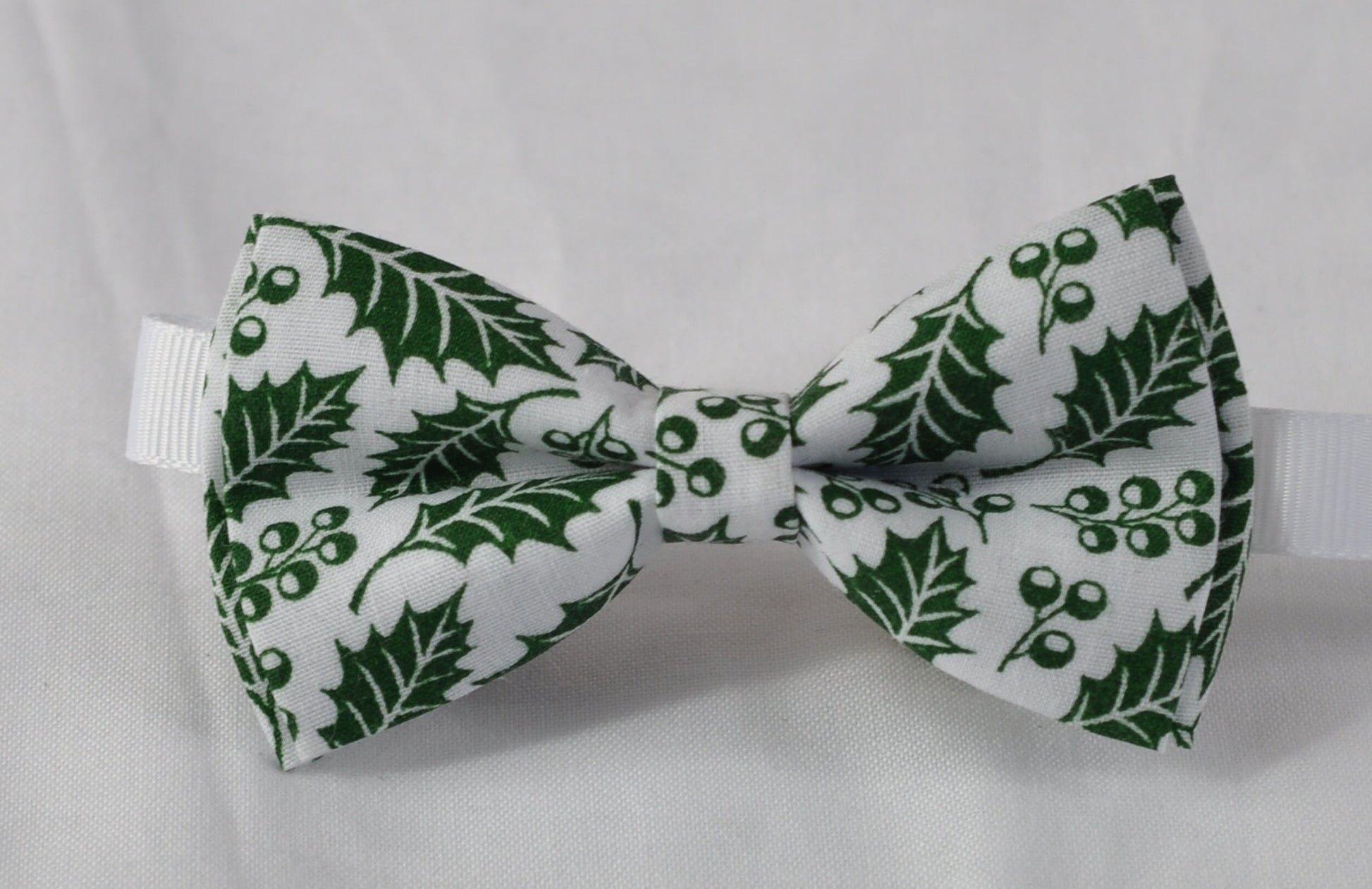 White Green Maple Leaf Leaves Xmas Christmas Bow tie + Light Blue Suspenders Braces Men Adult / Youth Teenage / Boy Kids / Baby Infant