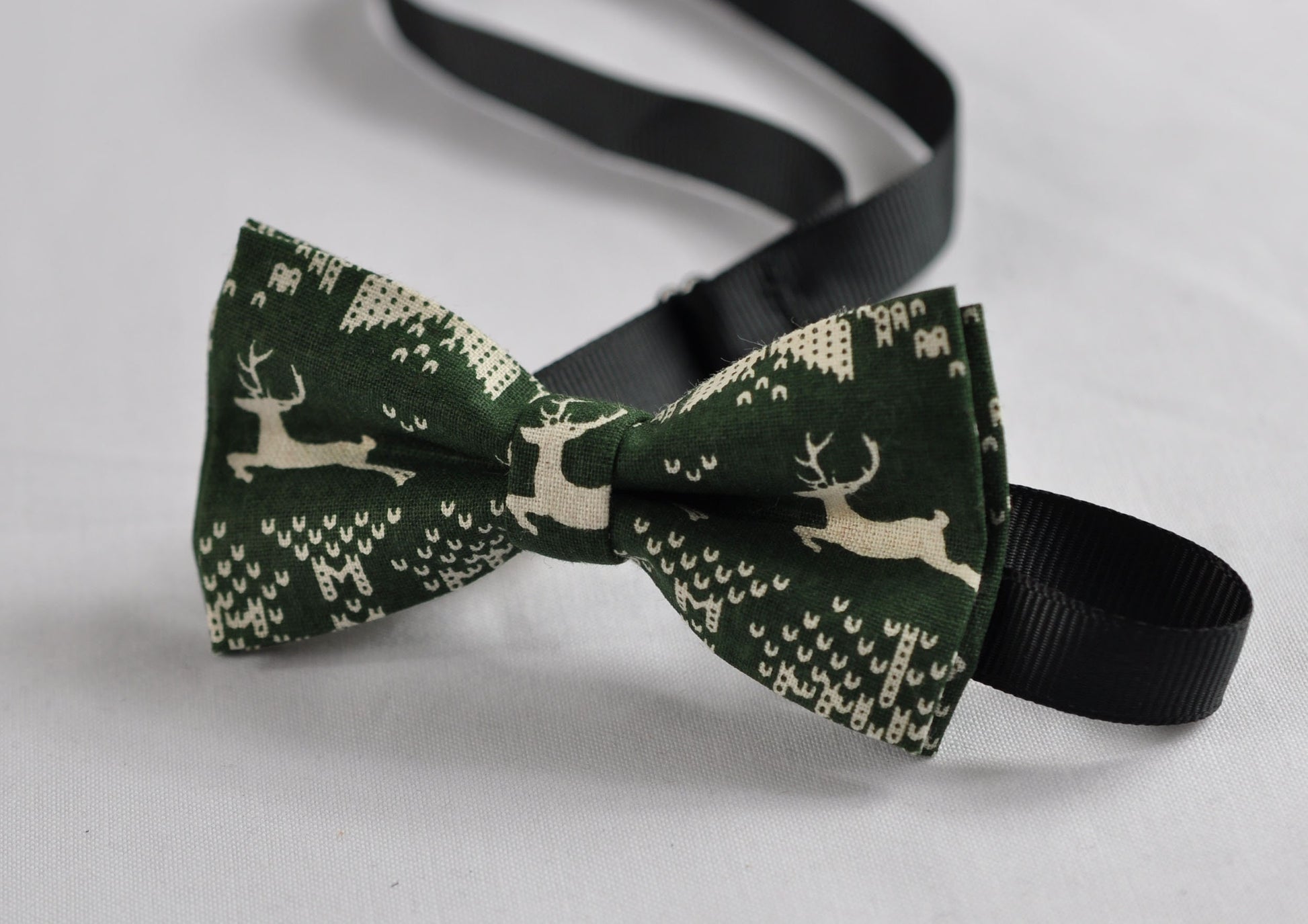 Xmas Christmas Elk Deer Dark Emerald GREEN 100% Cotton Pretied Bow Tie for Men Adult / Youth Teenage / Boy Kids / Baby Infant Toddler