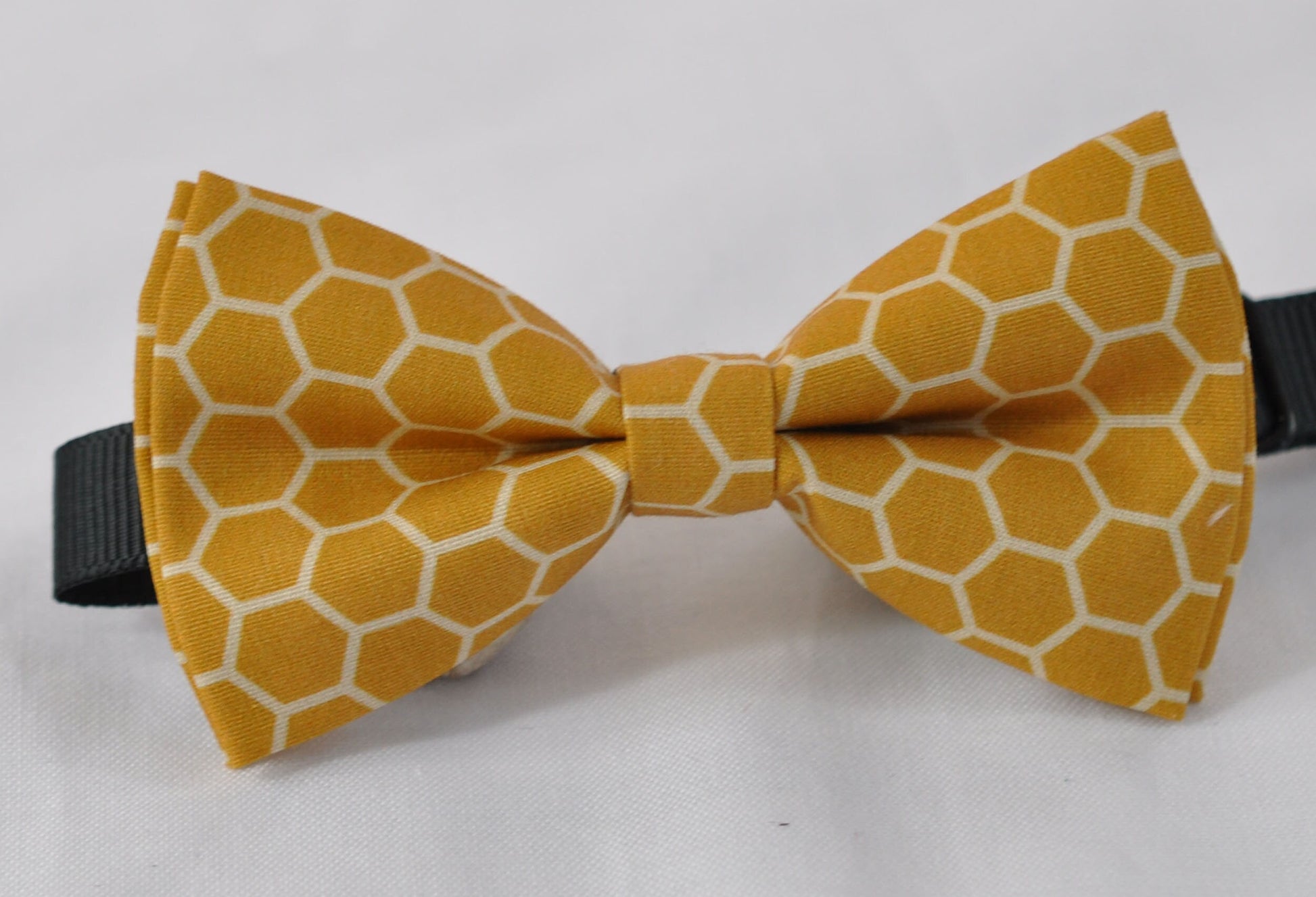 Yellow Bees Honeycomb Honey Comb Print Cotton Bow tie + White Elastic Suspenders Braces for Baby infant / Boy Kids / Youth Teenage / Men