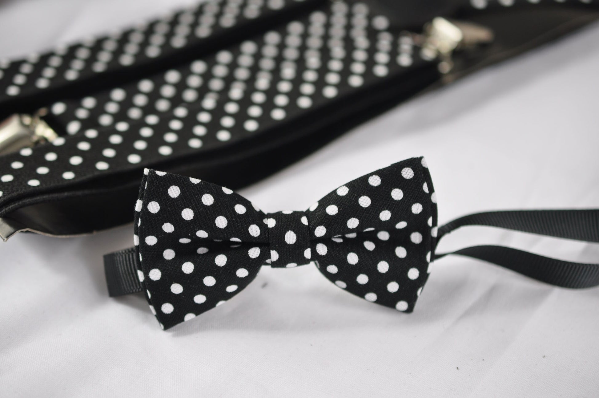 Black White Spots & Stripes Dots Pattern Bow Tie + Matched Elastic Suspenders Braces Baby infant Toddler / Boy Kids / Youth Teenage / Adult