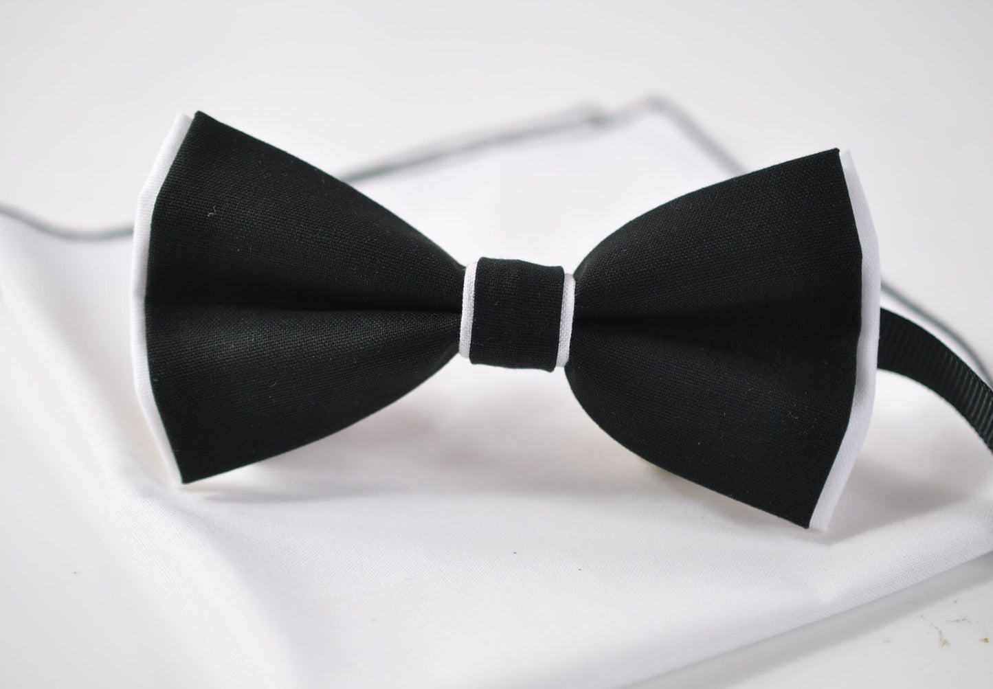 Men Adult Black + White 100% Cotton Bow tie Bowtie + White Pocket Square with Black edge Hanky Handkerchief Wedding Set