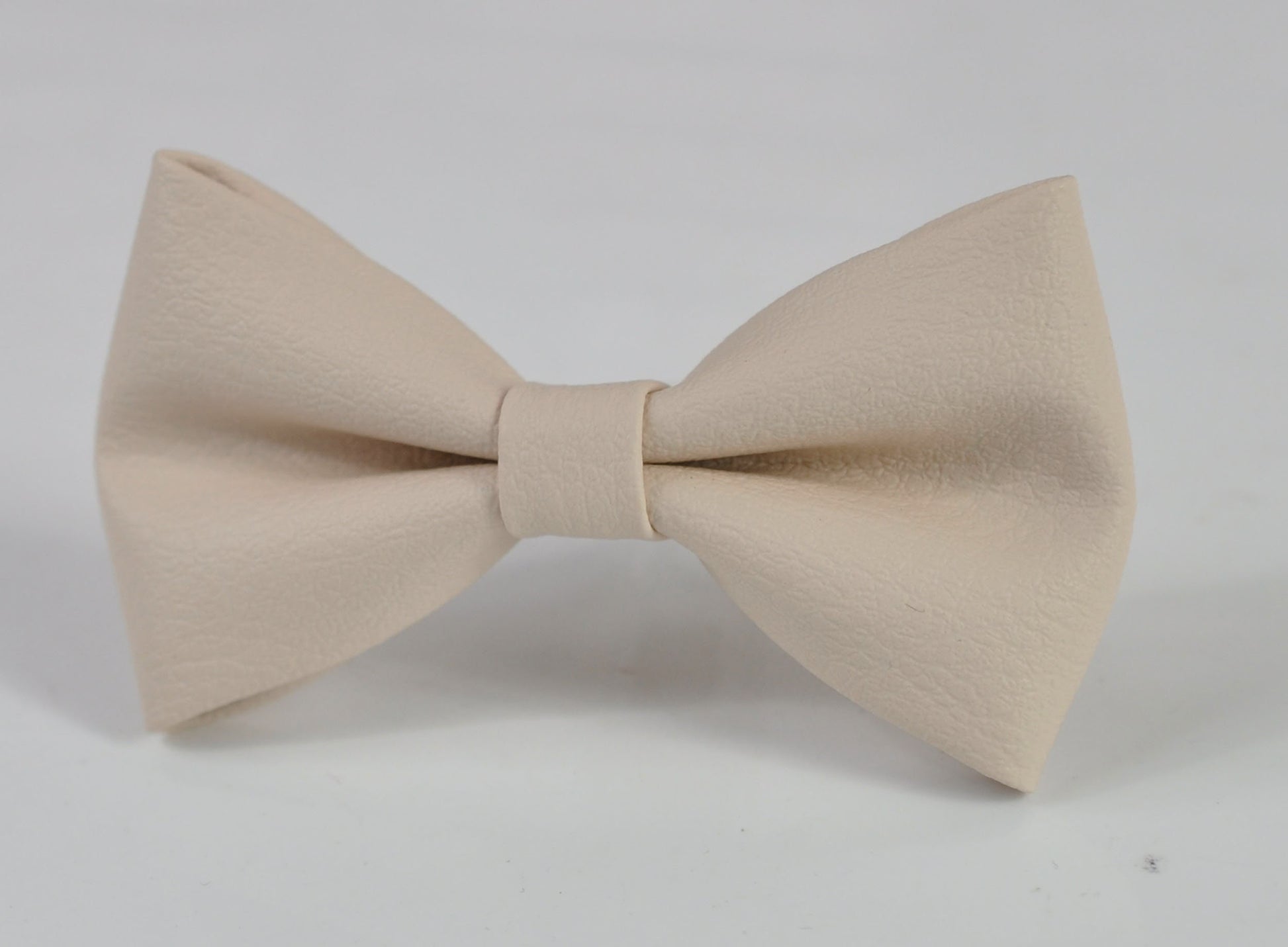 Cream White Pearl White Faux Leather Pre tied Bow tie Bowtie for Men Adult / Youth Teenage / Boy Kids / Baby Infant Toddler