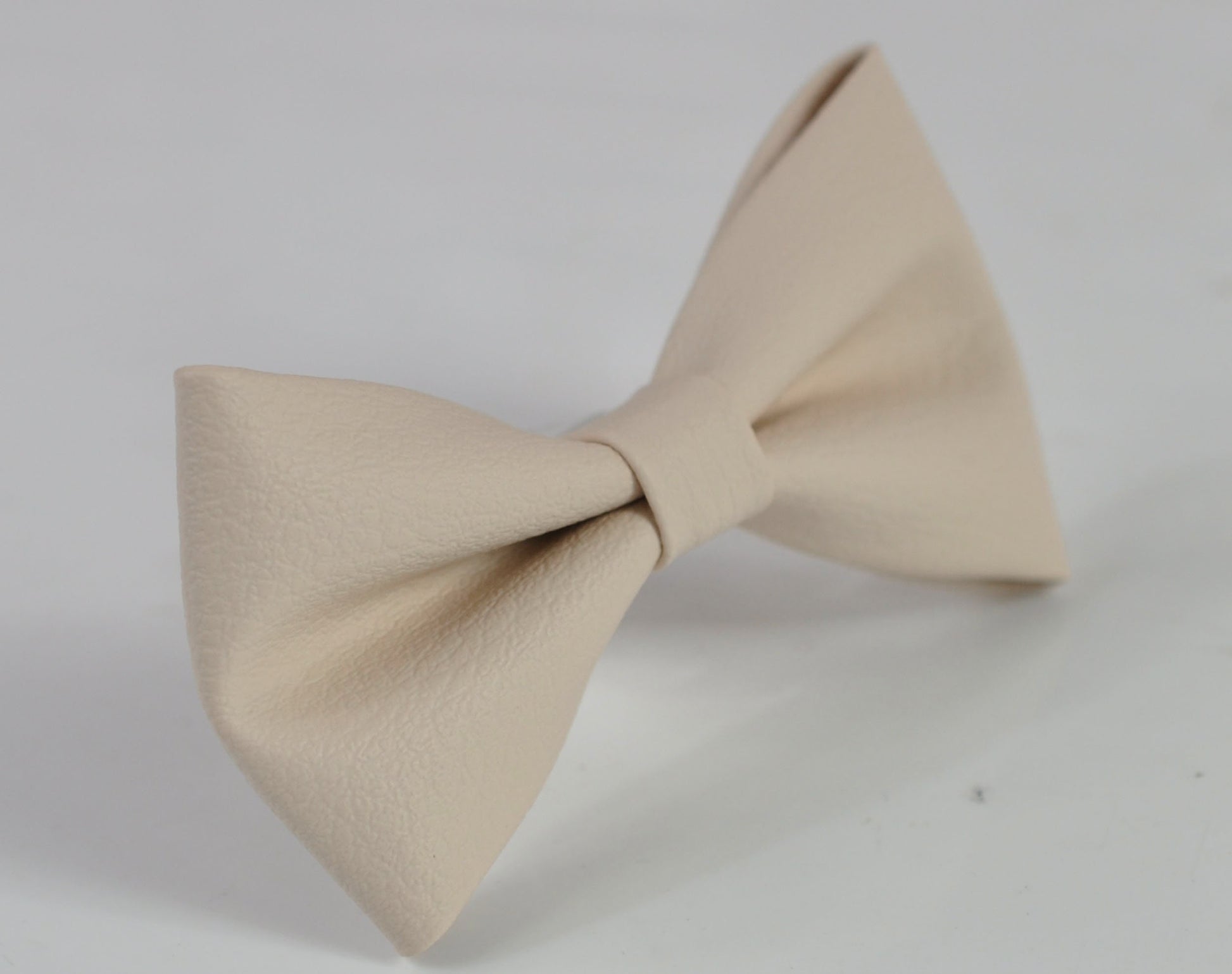 Cream White Pearl White Faux Leather Pre tied Bow tie Bowtie for Men Adult / Youth Teenage / Boy Kids / Baby Infant Toddler
