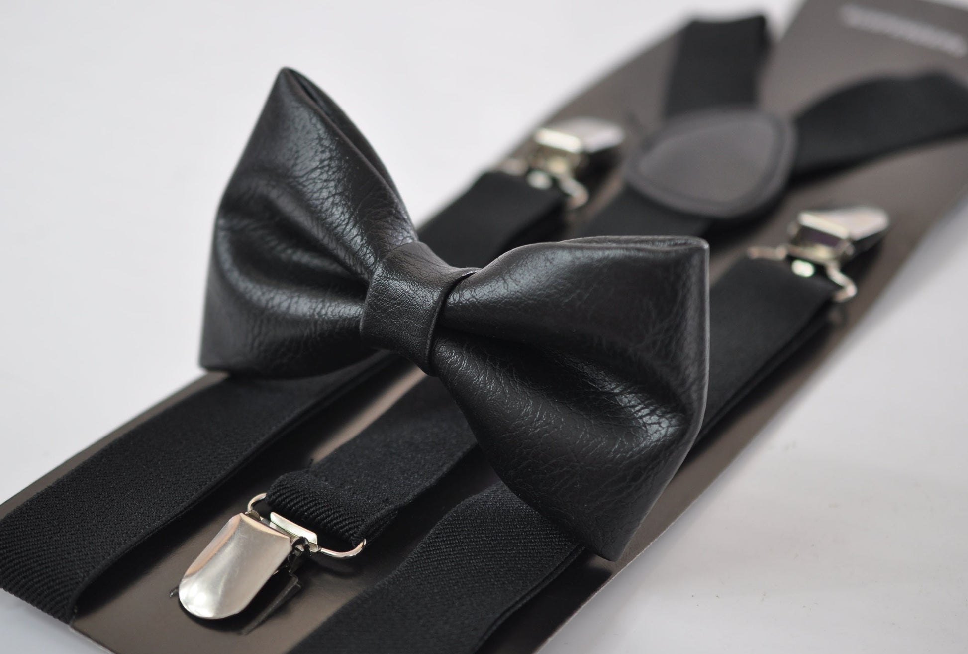 Black Faux Leather Bow tie Bowtie + Matched Elastic Suspenders Braces for Baby infant Toddler / Boy Kids / Youth Teenage / Adult Men