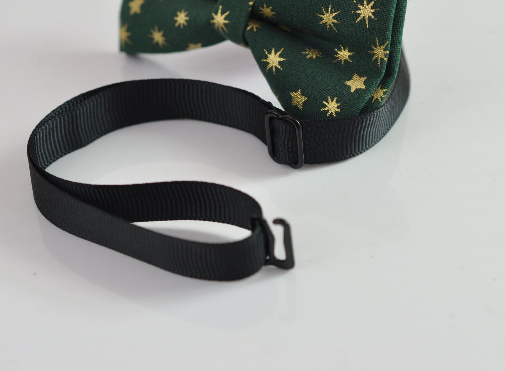 Xmas Christmas Gold Snowflake Stars Green Bow tie + Tan Brown Elastic Suspenders Braces for Men / Youth/ Boys Kids / Baby Infant Toddler