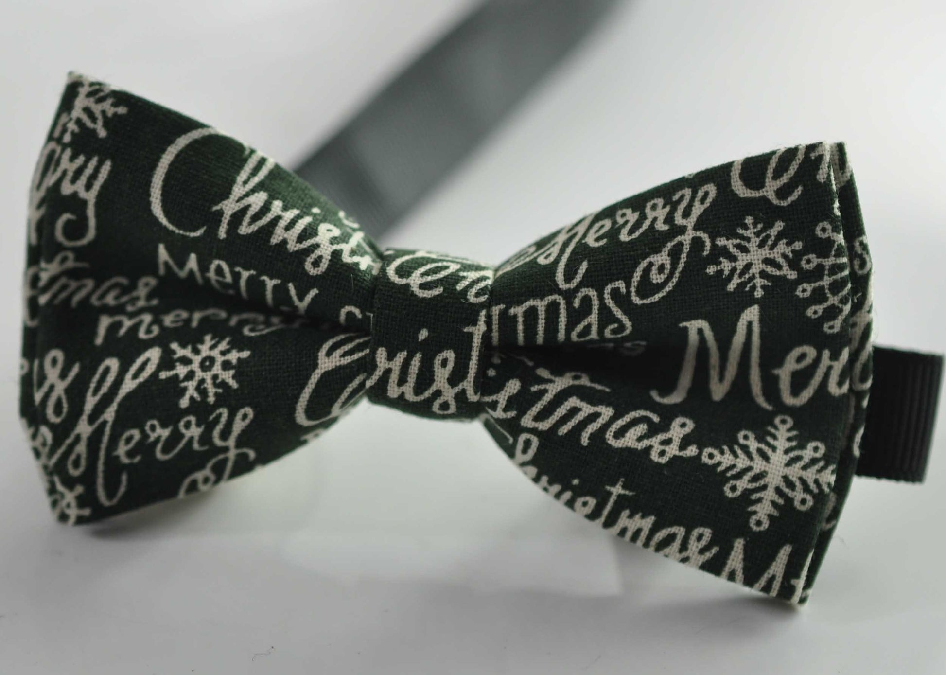 Xmas Christmas Snowflake Snow Flakes Emerald Green Gold 100% Cotton Pretied Bow Tie for Men / Youth Teenage / Boy Kids / Baby Infant Toddler