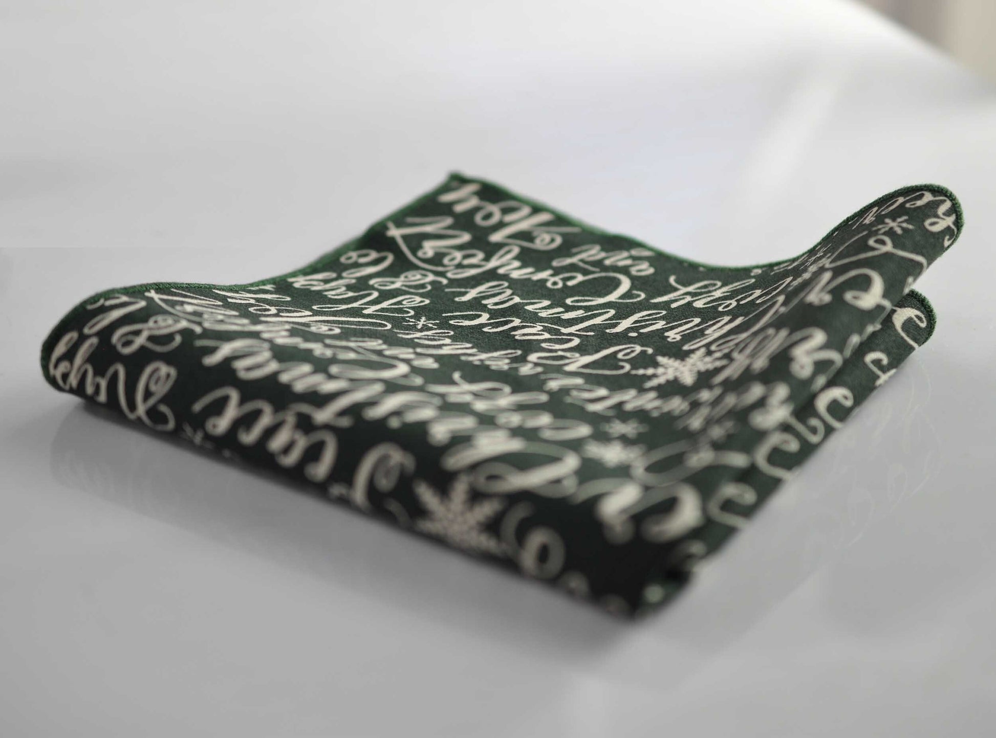 Green White Cotton Christmas ELK Trees Letters Cotton Bow tie and Pocket Squares Wedding Formal Hanky Handkerchief Men