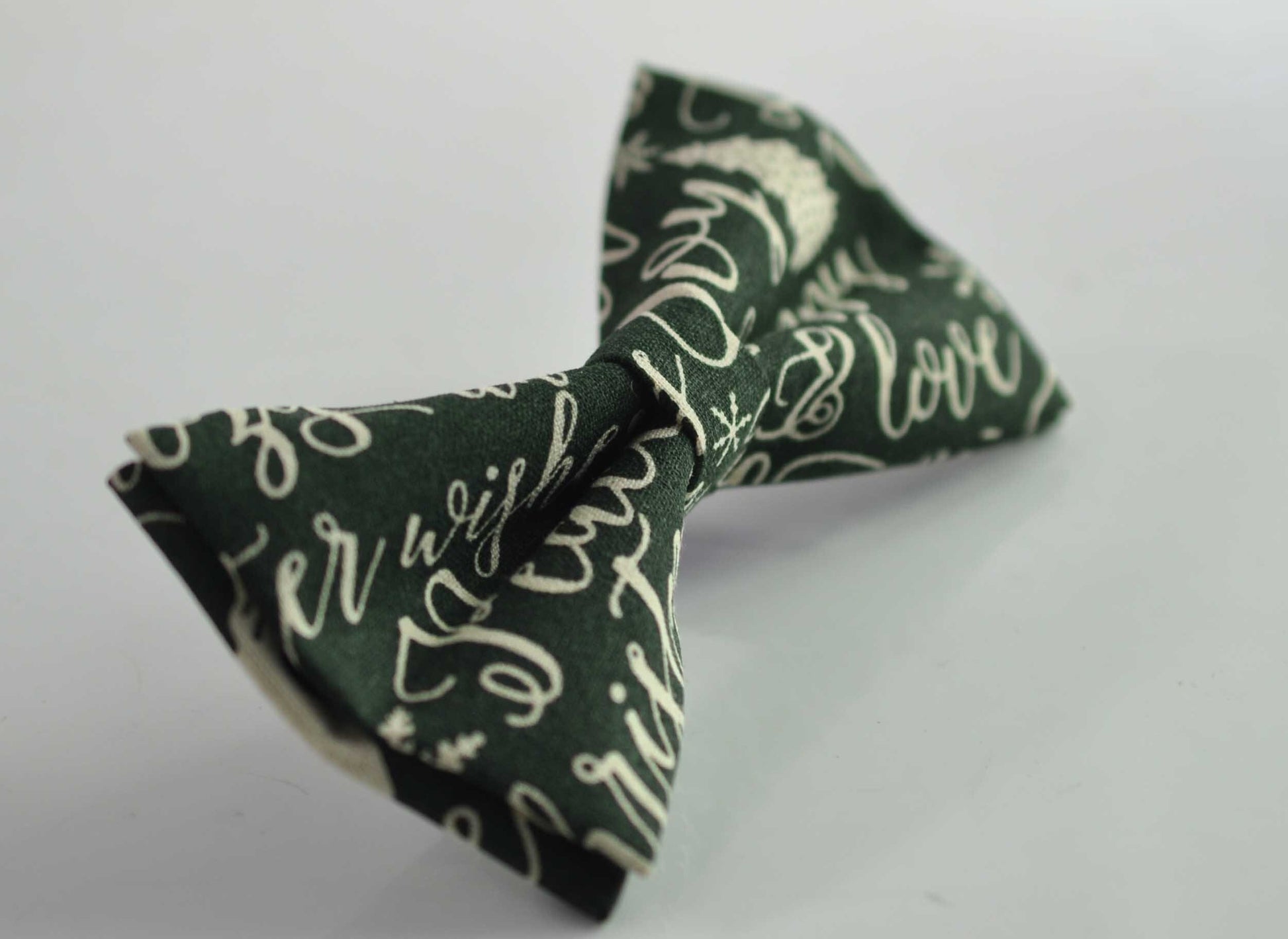 Men 100% Cotton Green White Cotton Christmas ELK Trees Handmade Bow Tie Bowtie Craft Wedding Party