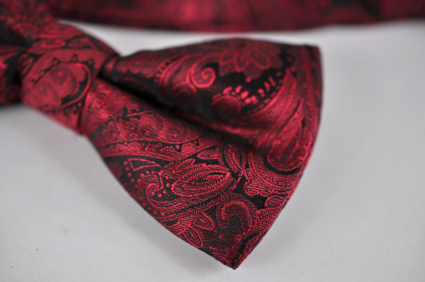 Mens Wine Red Burgundy Yarn-dyed Polyester Silk FEEL Bow tie + Pocket Square Hanky Handkerchief + Tan Suspenders Braces