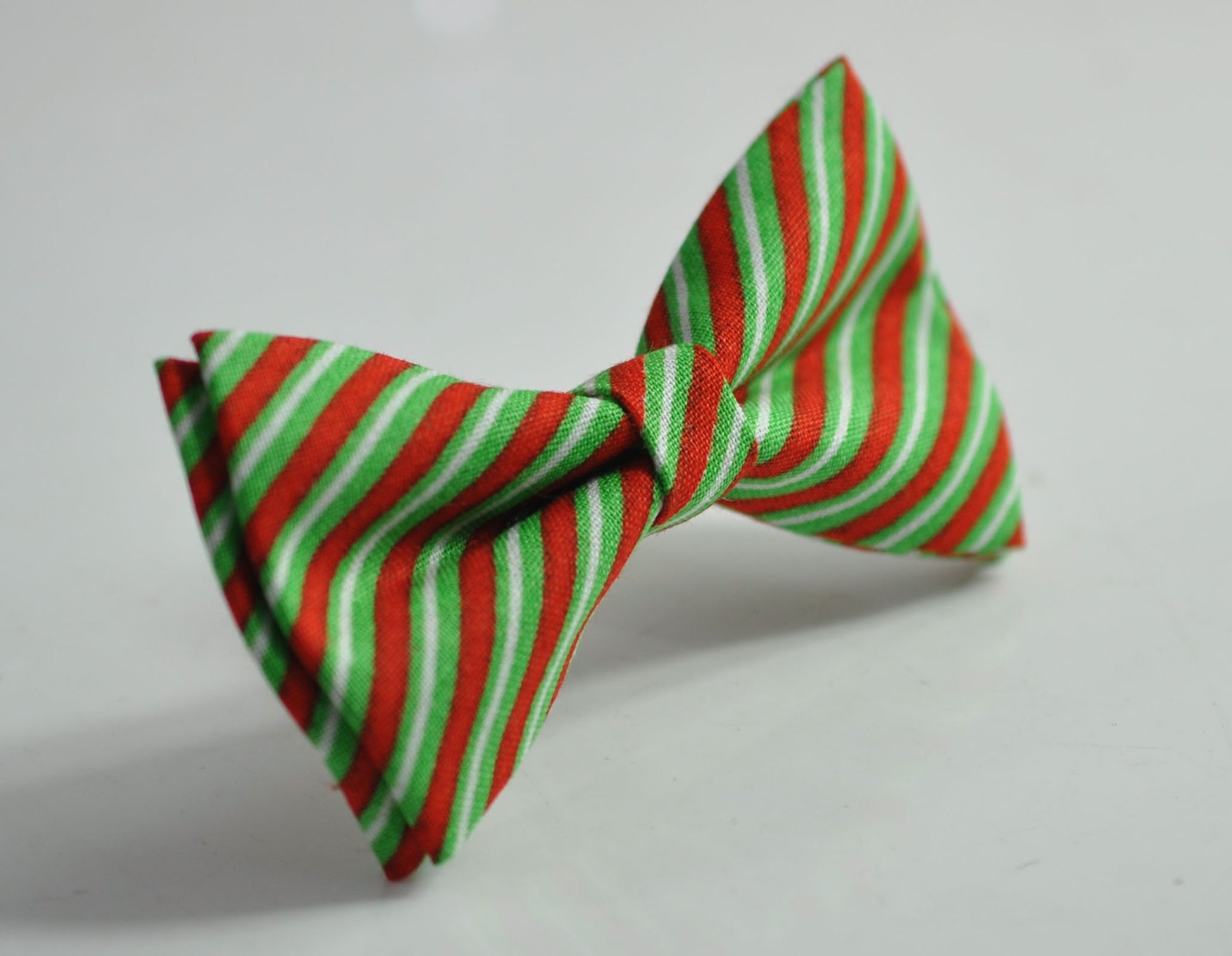 Red White Green Candy Stripes Christmas Xmas Bow tie Bowtie + Emerald Green Suspenders Braces Men / Youth/ Boys Kids / Baby Infant Toddler